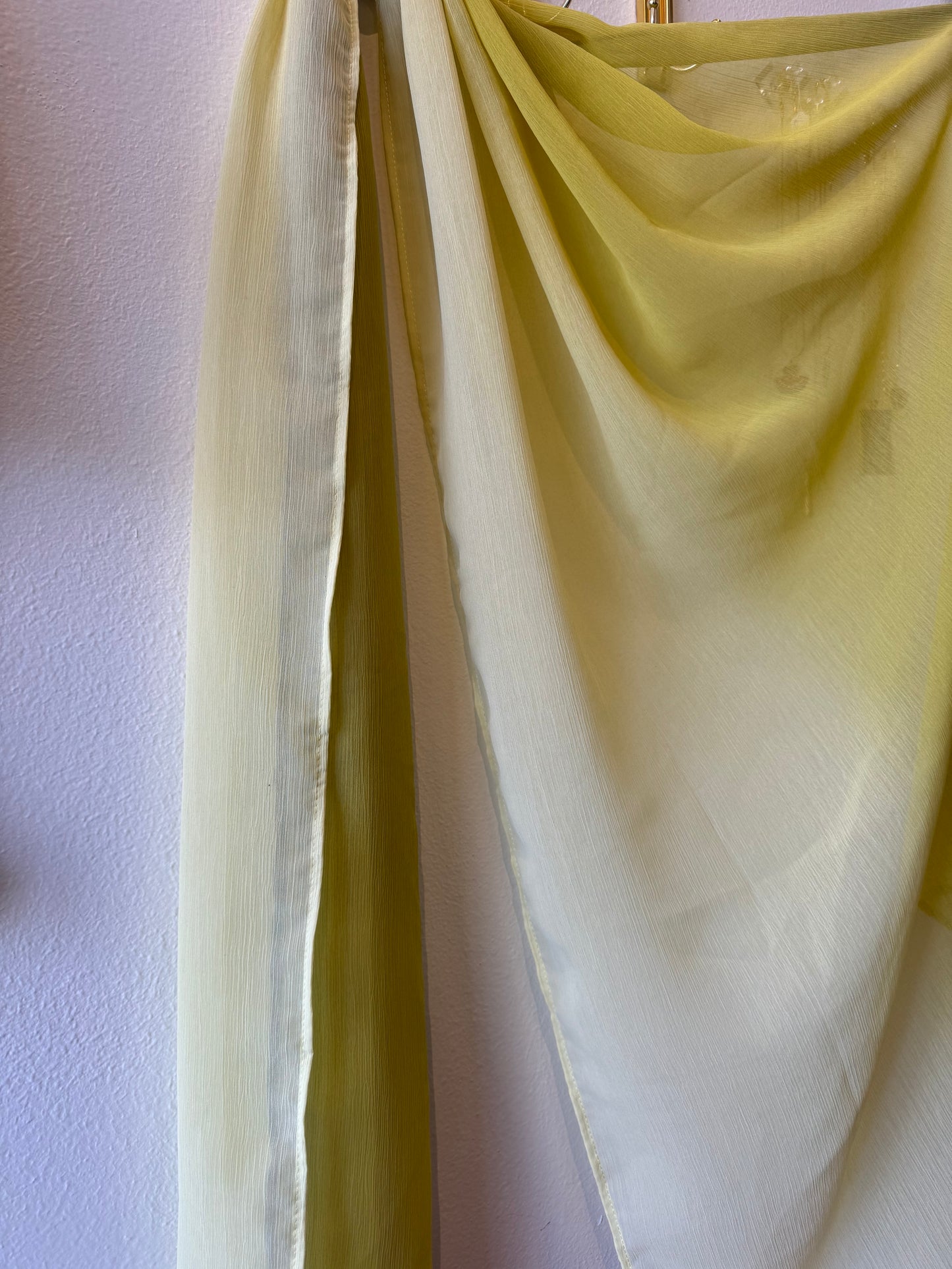 Crinkle Chiffon Hijab: Fade Lemon Yellow Grey