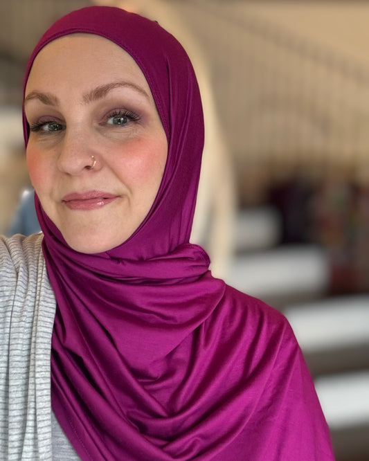Jersey Hijab: Magenta Berry