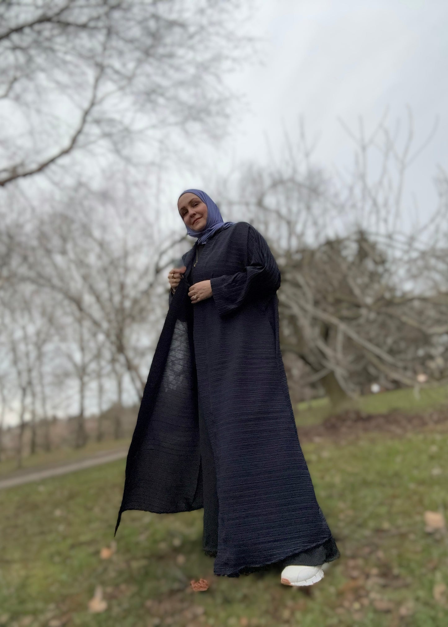 Nour Oversized Abaya - Pleated Midnight