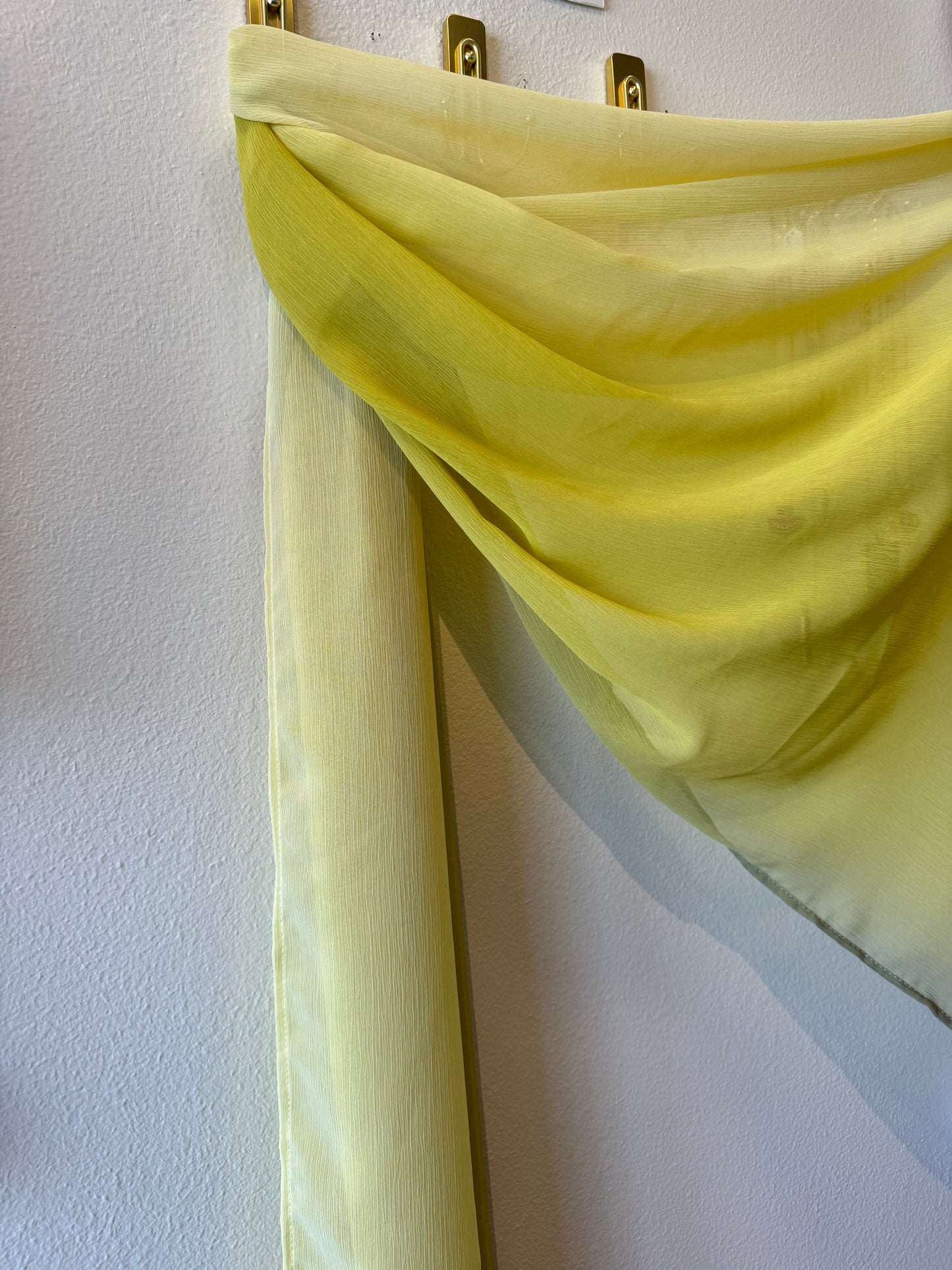 Crinkle Chiffon Hijab: Fade Lemon Yellow Grey