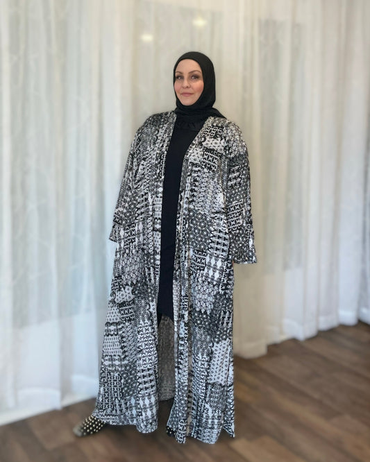 Nour Oversized Abaya - Alabaster Burnout
