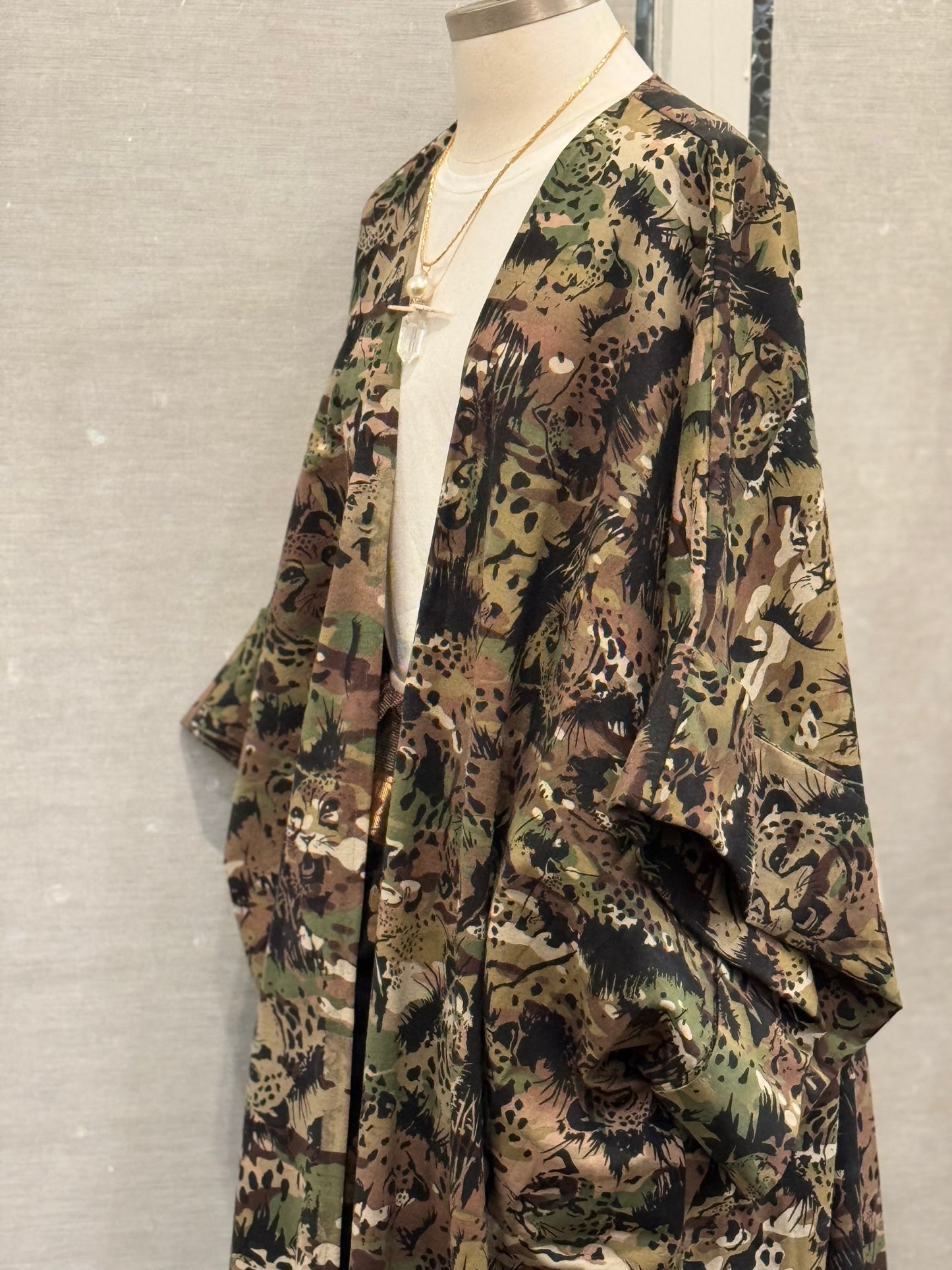 MC Stretch Bisht: Jungle Cat Camo