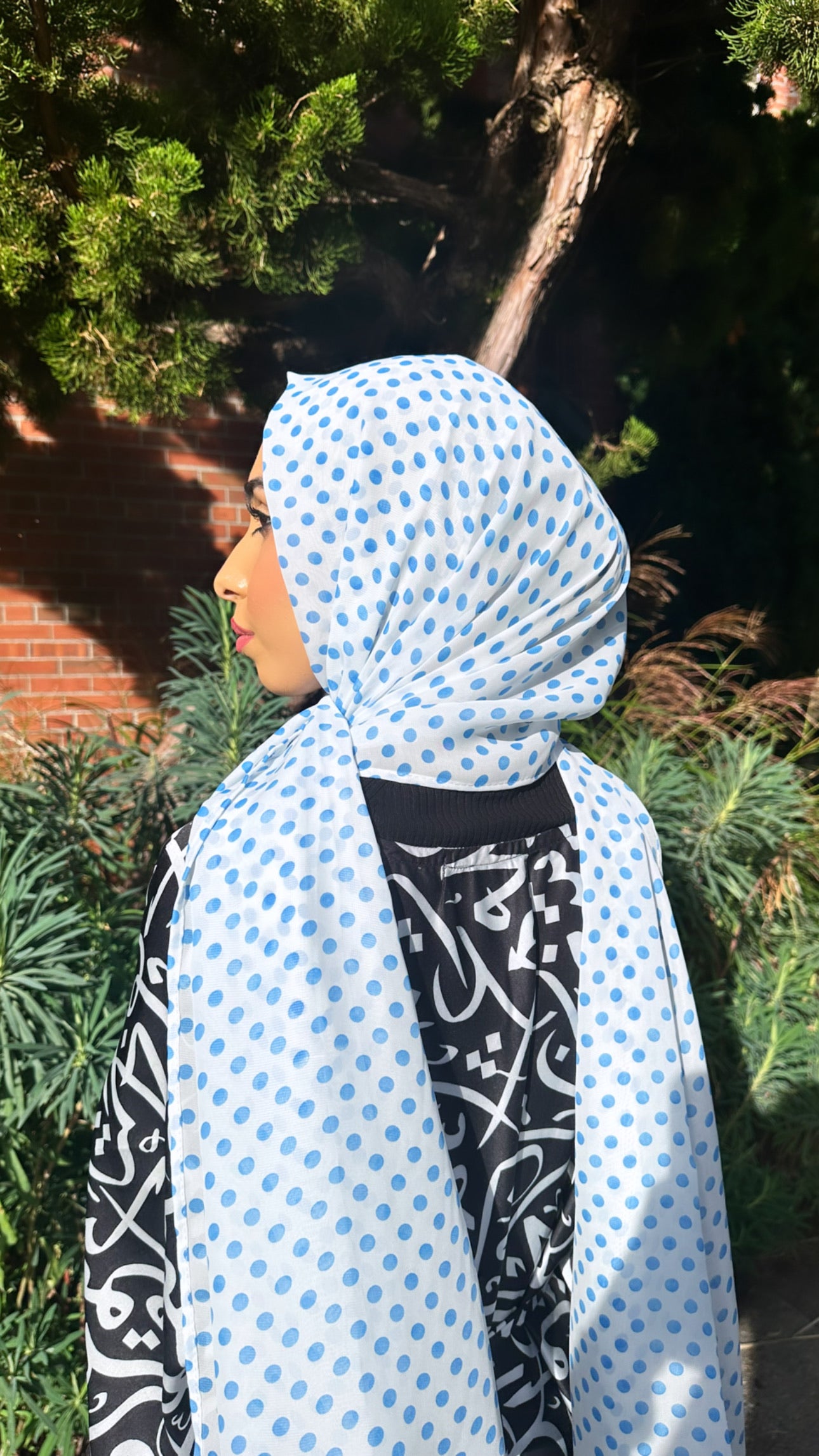 Chiffon Hijab: White & Turquoise Polka Dot