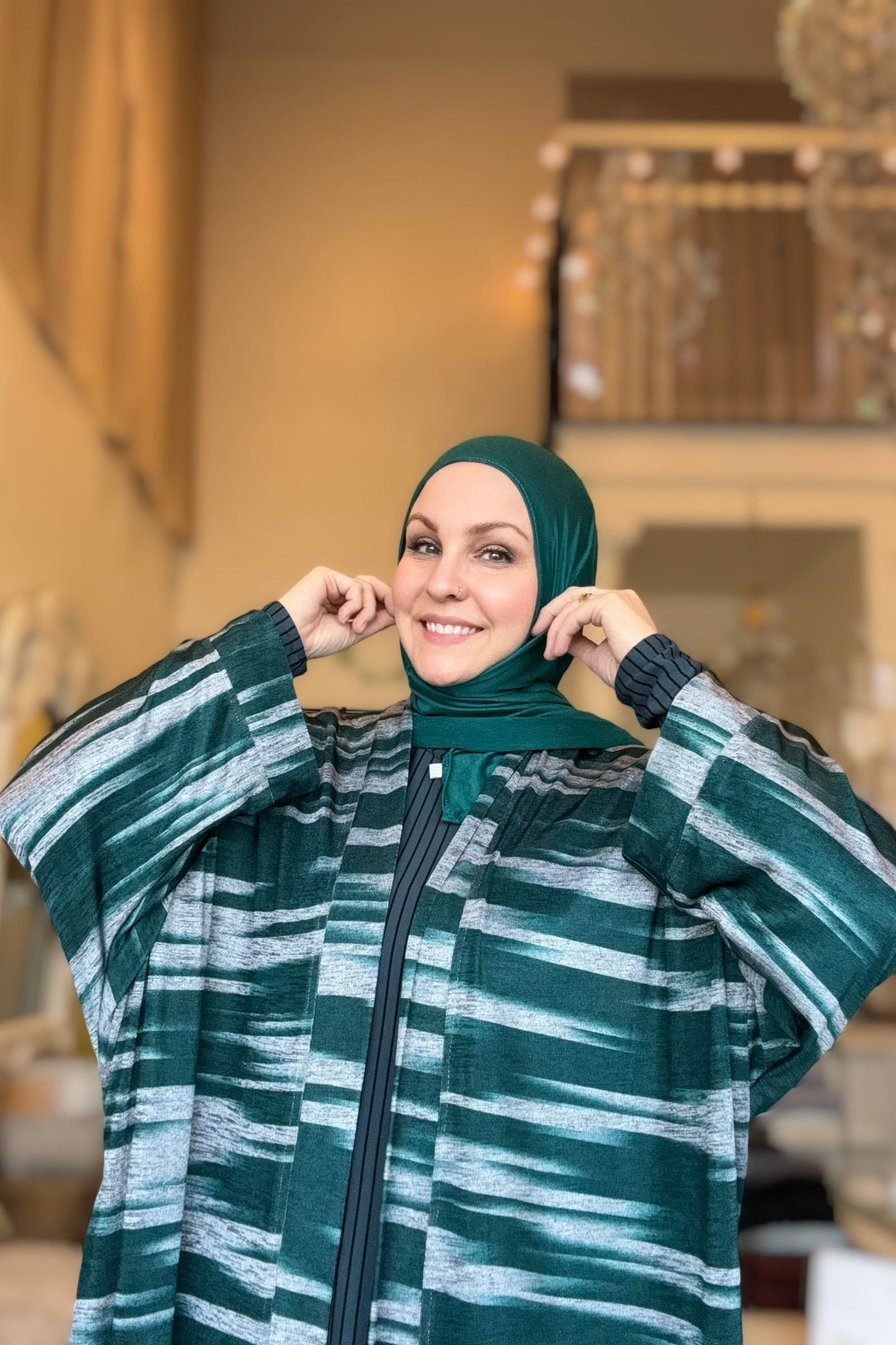 Nour Oversized Abaya - Green Lightning