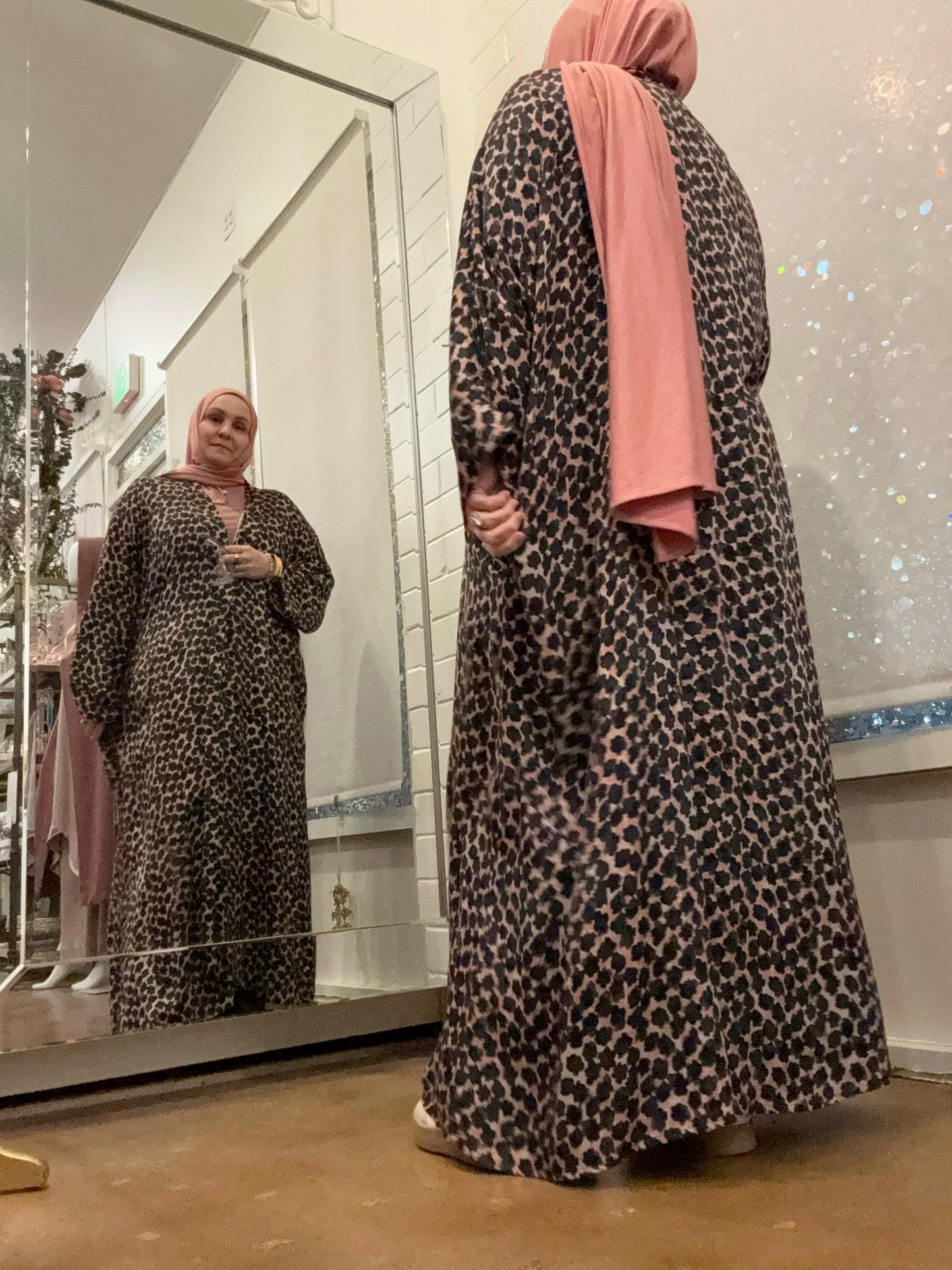 Nour Oversized Abaya - Evergreen & Blush Escape