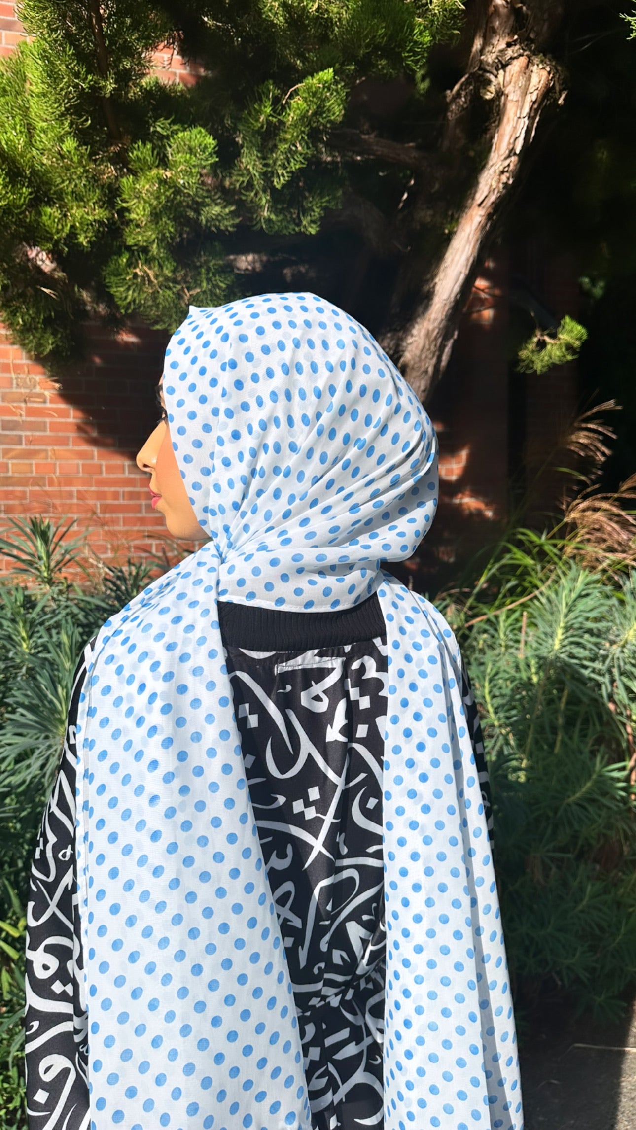 Chiffon Hijab: White & Turquoise Polka Dot