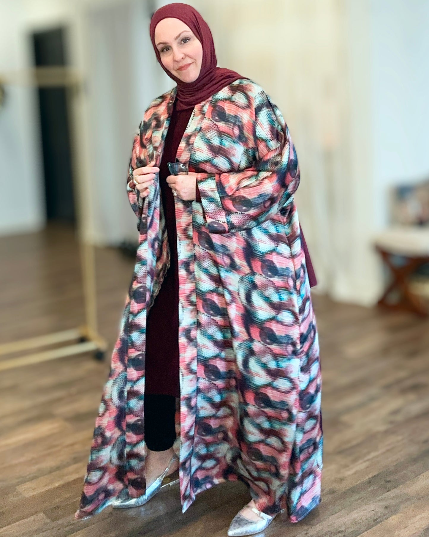 Nour Oversized Satin Abaya - Desert Pulse