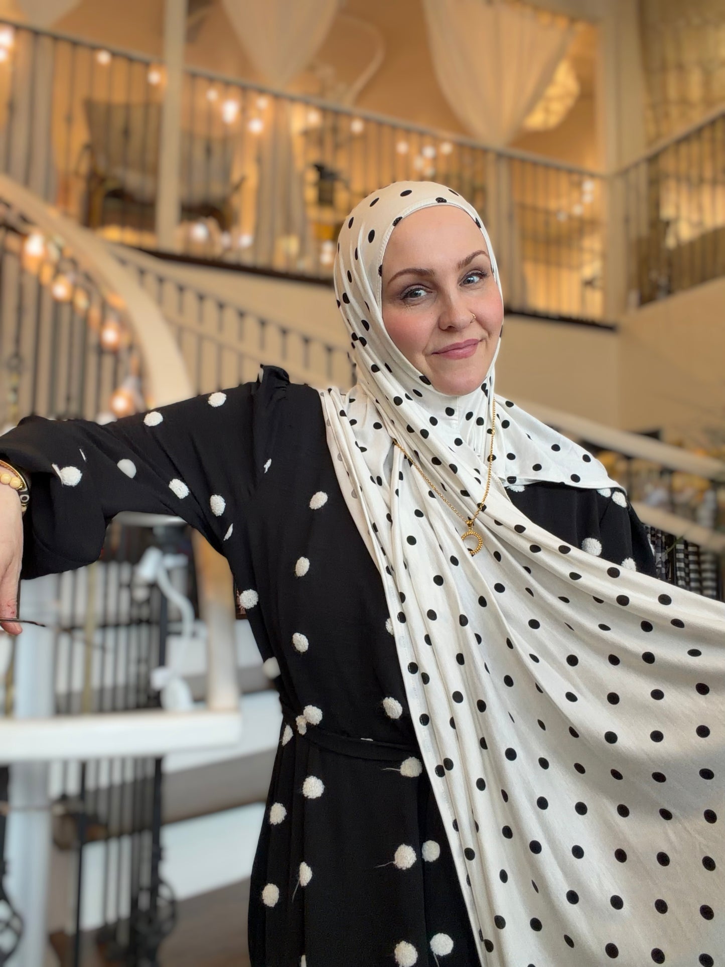 Printed Jersey Hijab: Tres Classic Polka Dots