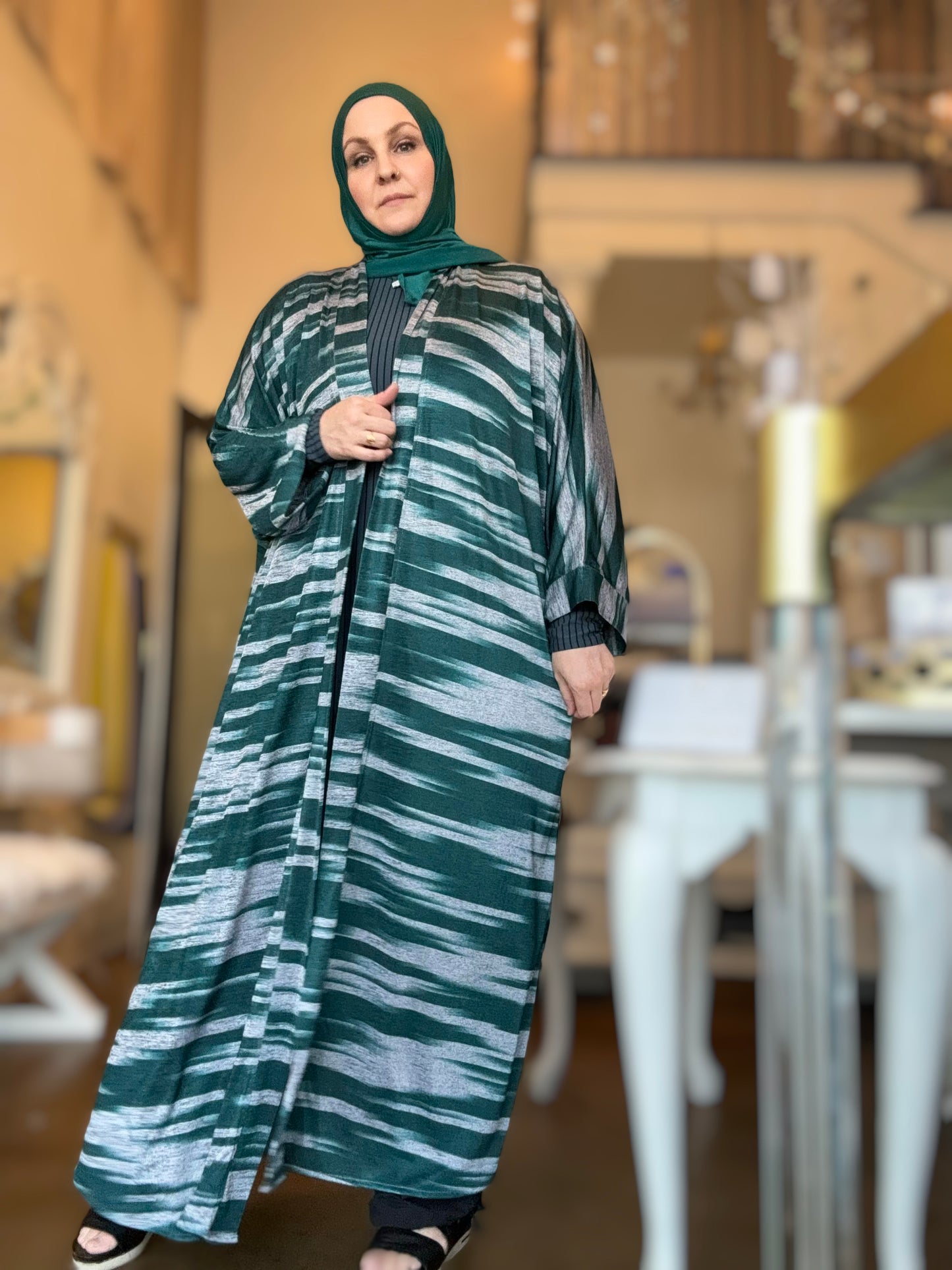 Nour Oversized Abaya - Green Lightning