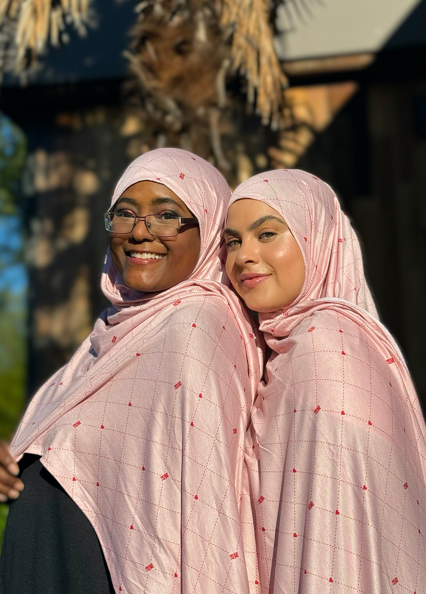 Printed Jersey Hijab: Connected Blush Hearts