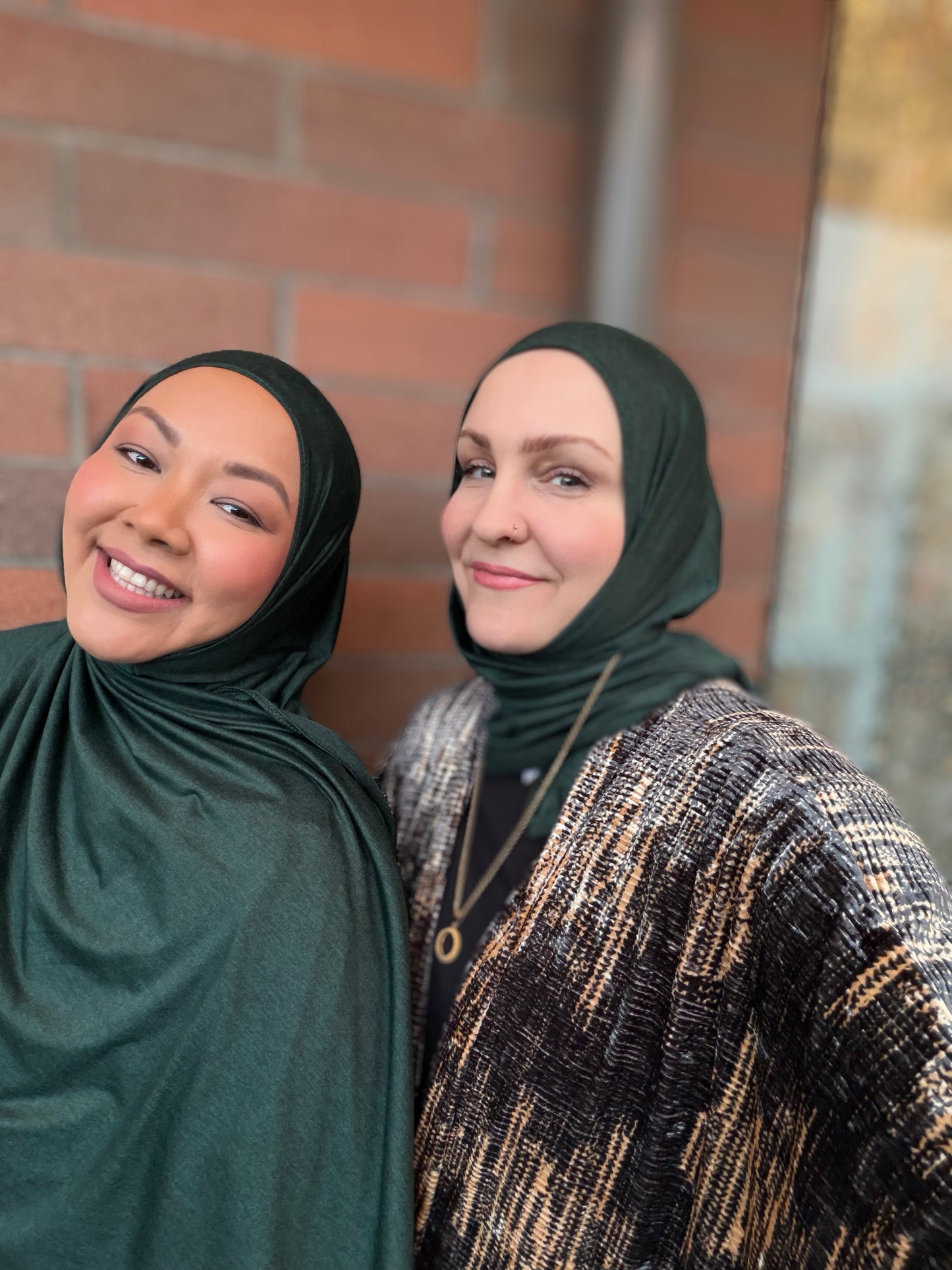 Performance Jersey Hijab: Forest Noir