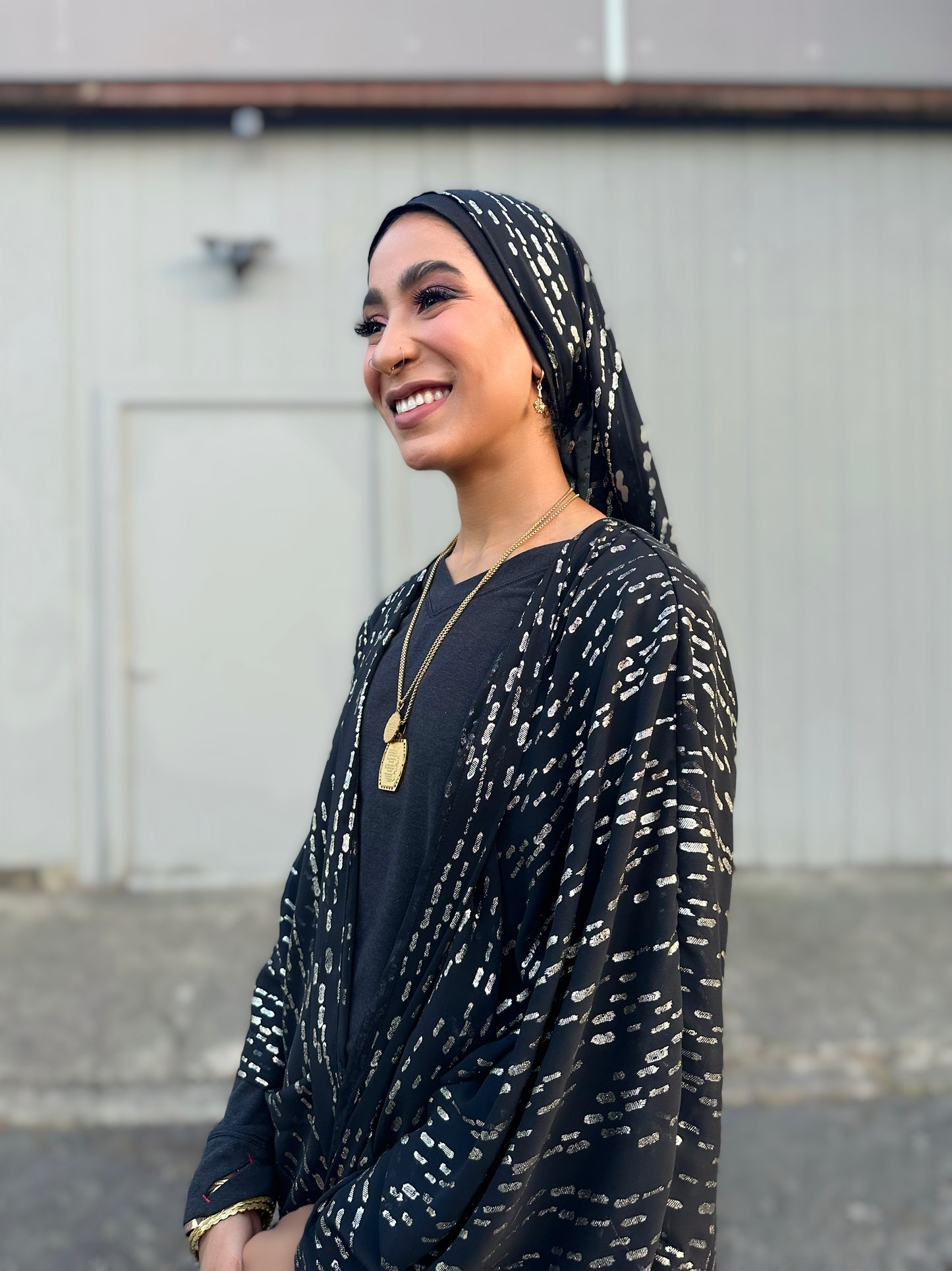 Burnout Metallic Chiffon Hijab: Black & Gold Royalty