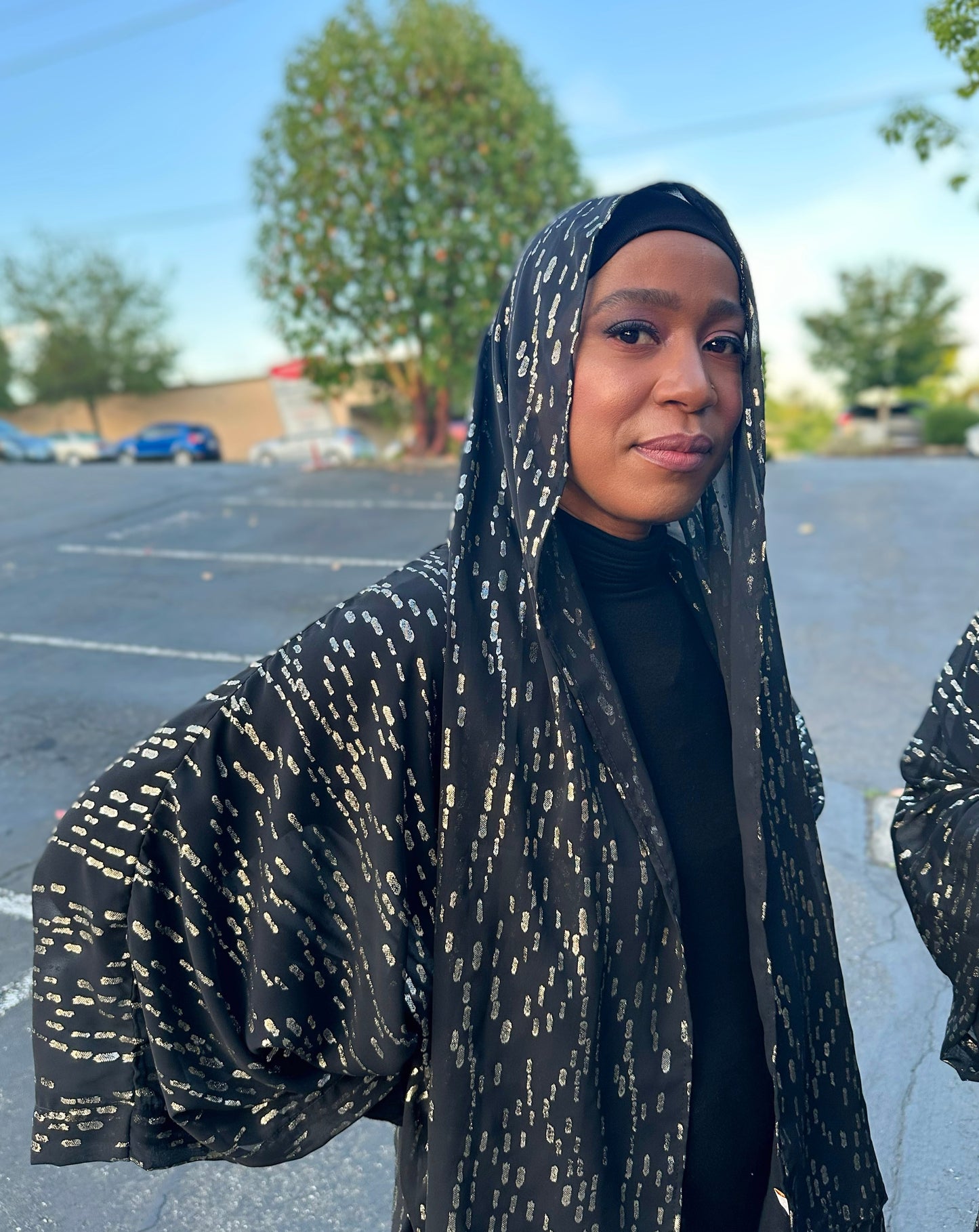 Burnout Metallic Chiffon Hijab: Black & Gold Royalty