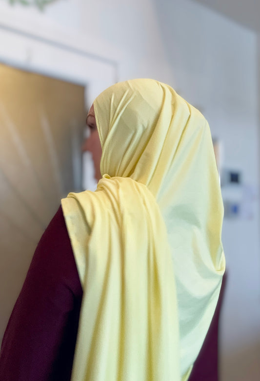 Performance Jersey Hijab: Buttercream