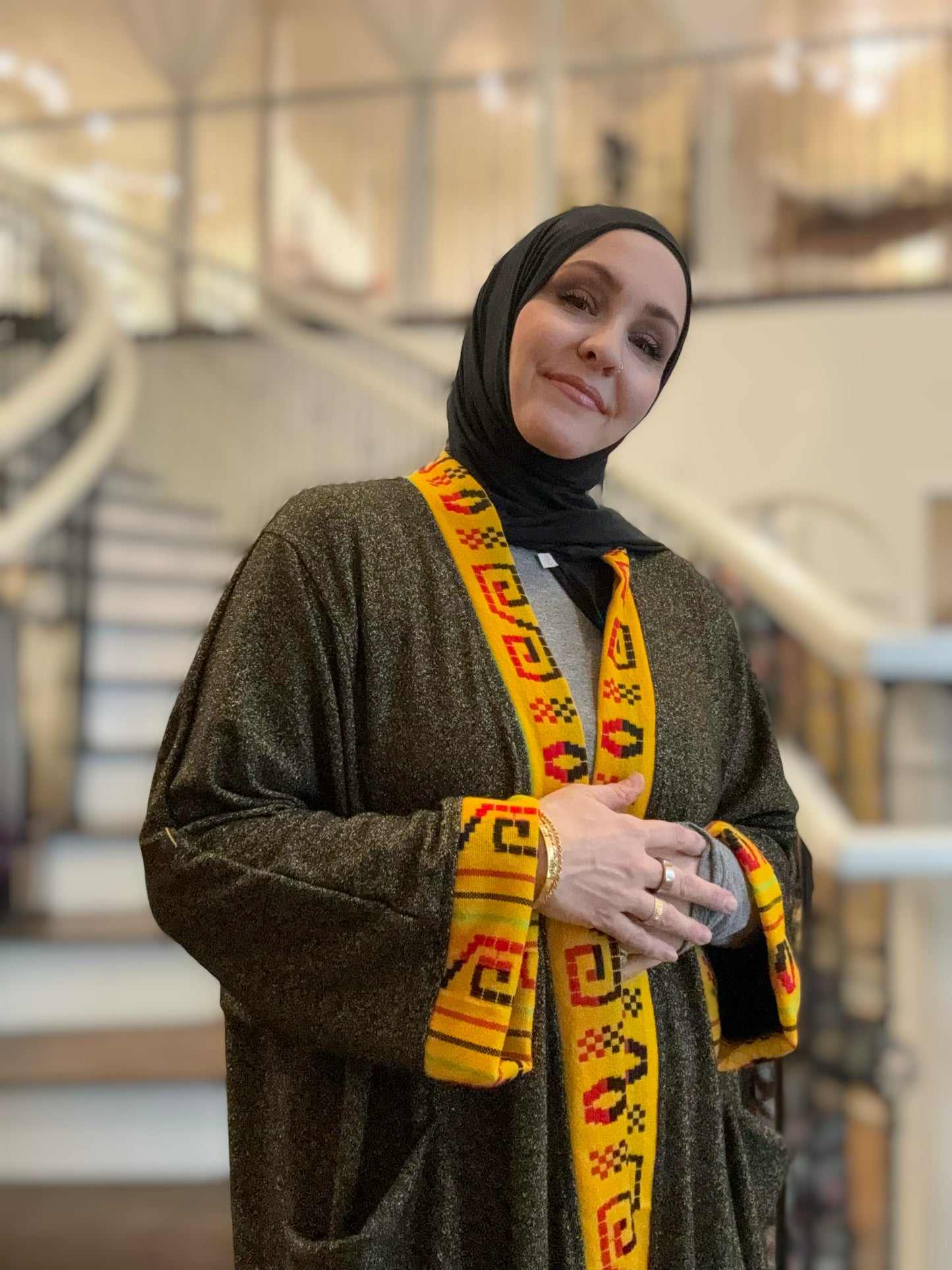 Guadalupe Sweater Knit Abaya – Mexican Gold Metallic