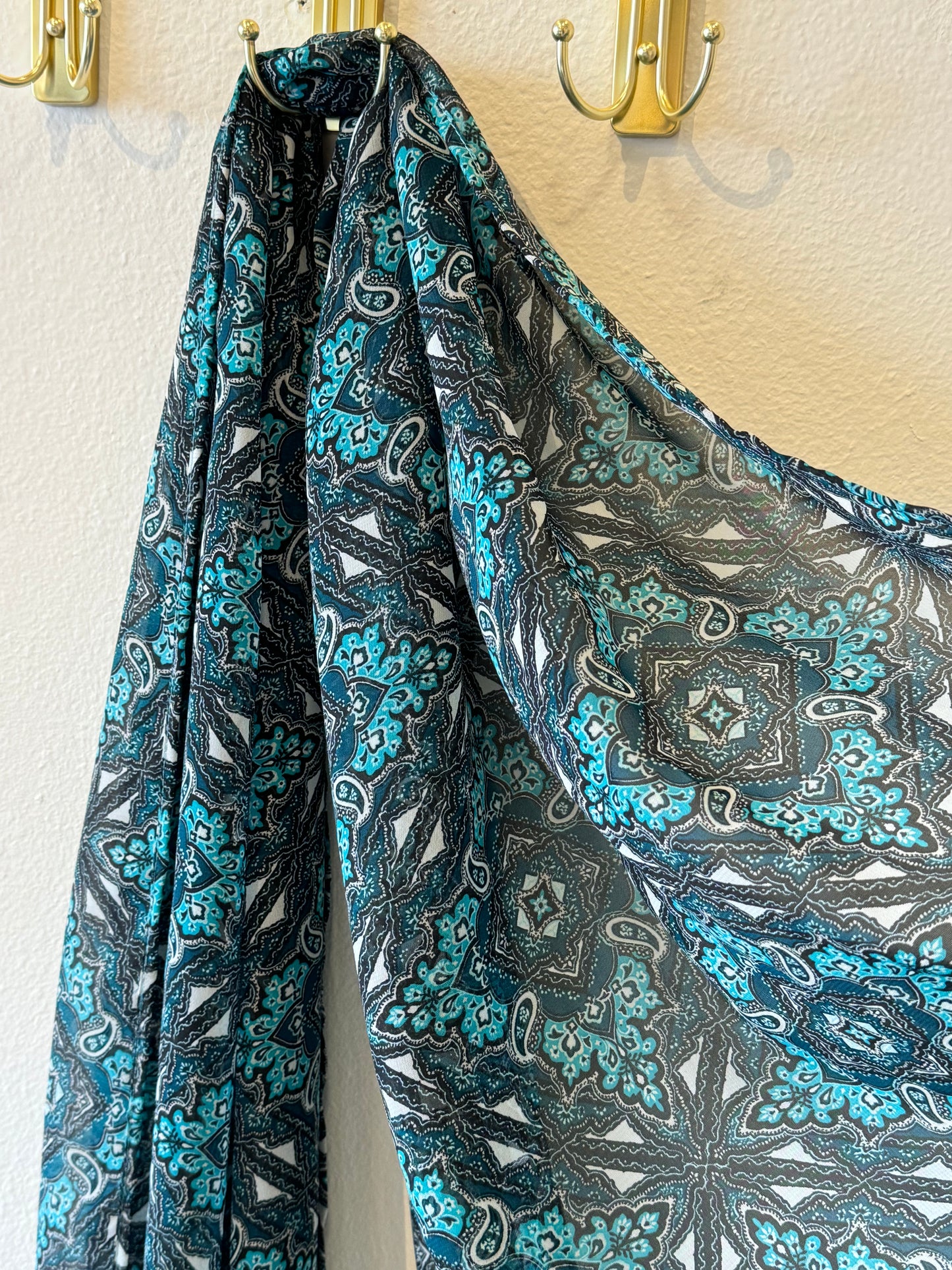 Chiffon Hijab: Mediterranean Ocean Paisley