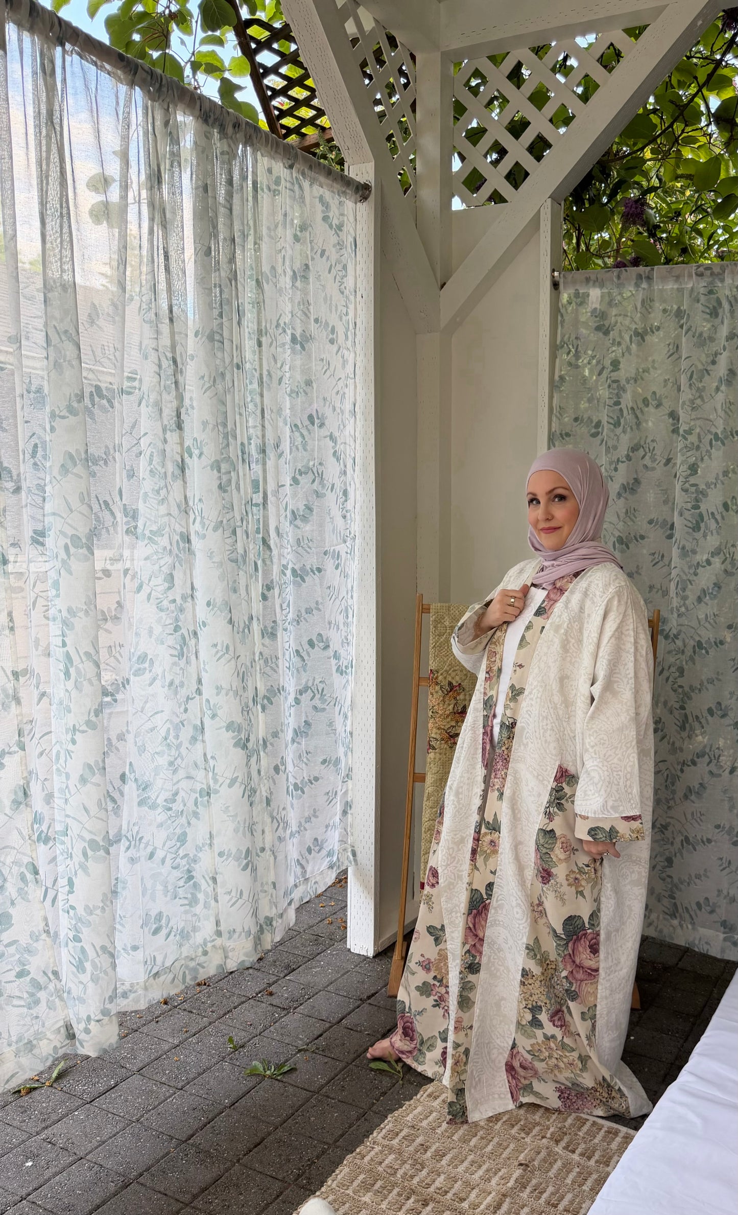 Pocket Anorak Abaya — Country Rose