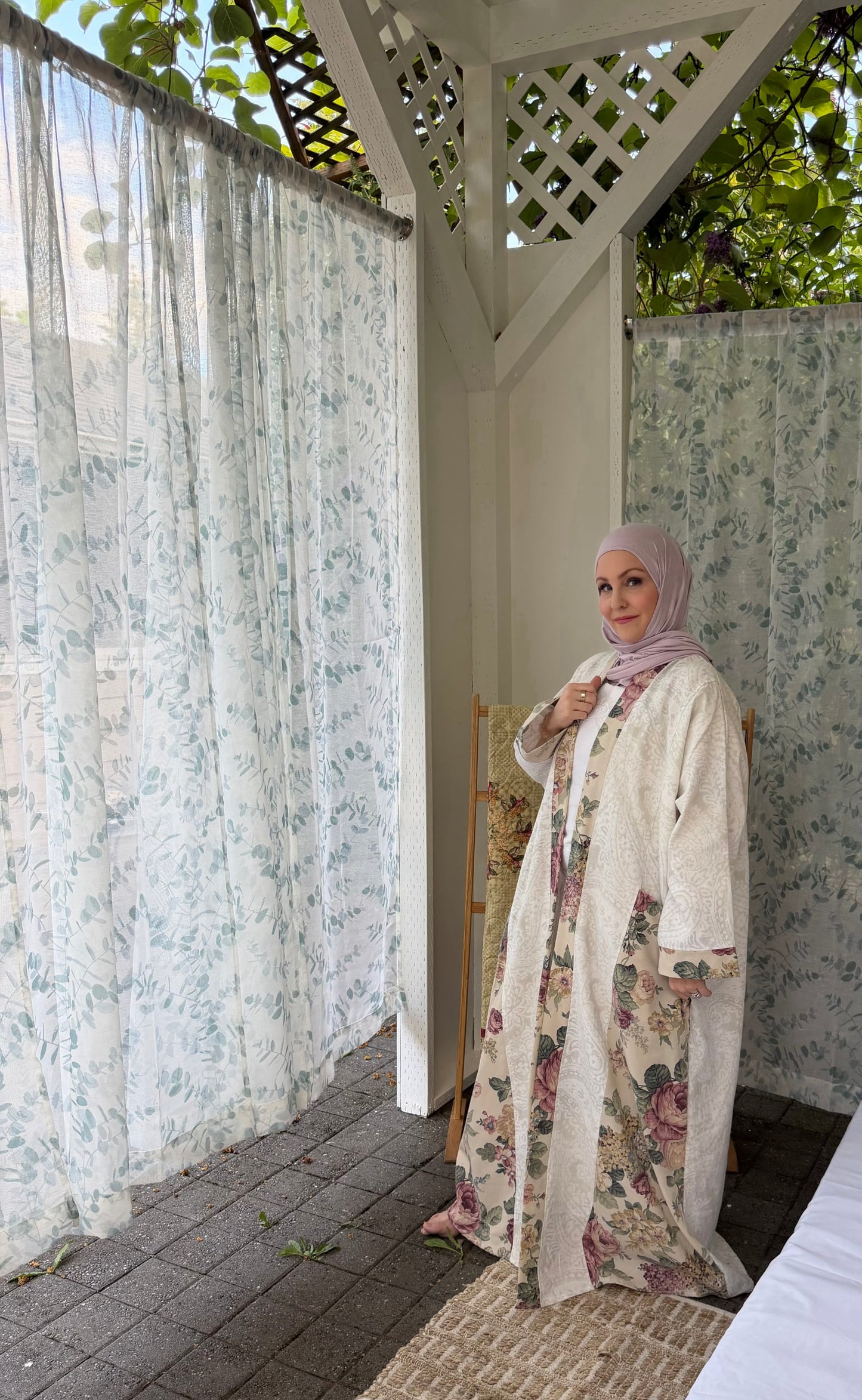 Pocket Anorak Abaya — Country Rose