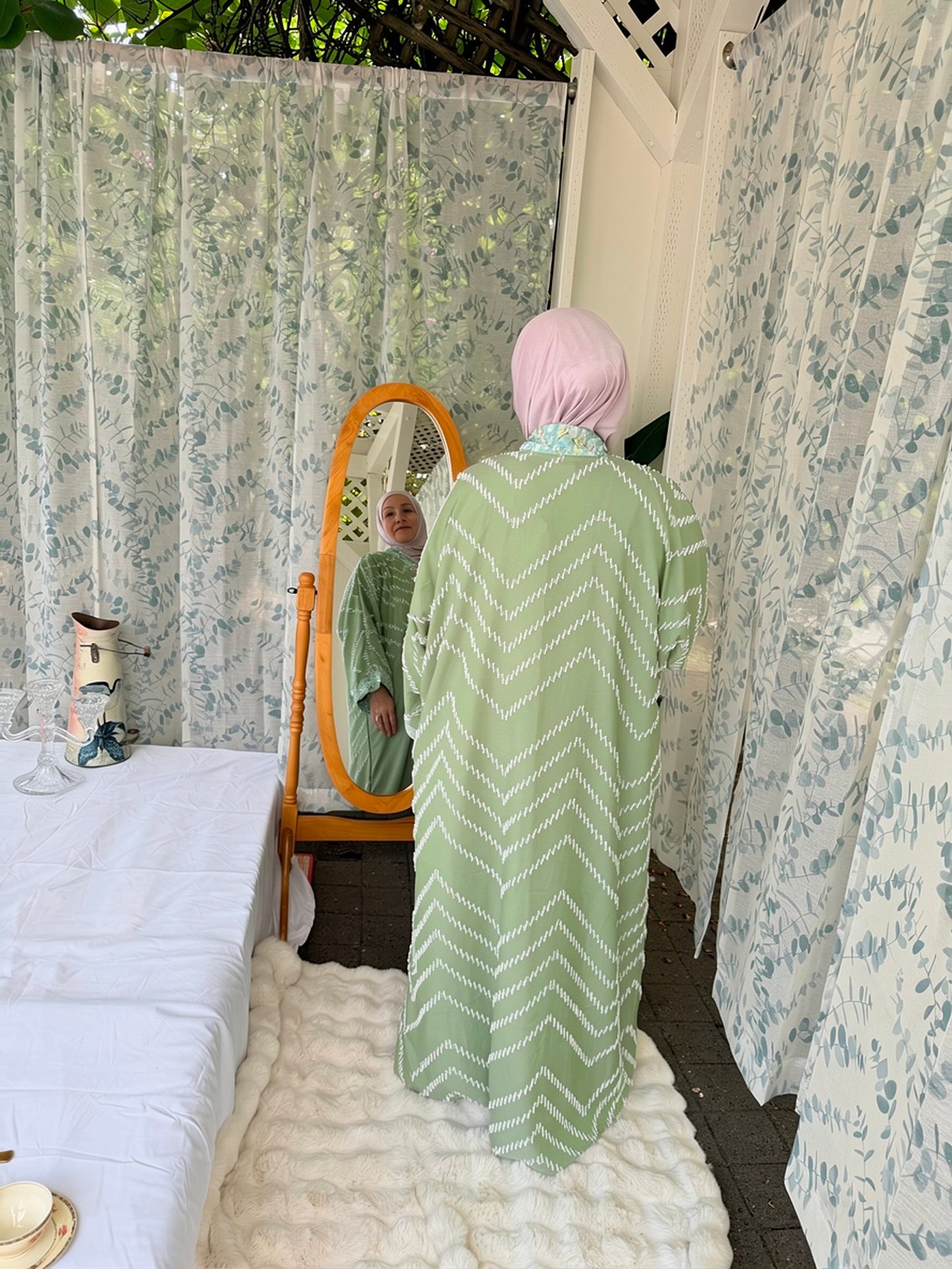 Pocket Anorak Abaya — Meadow Edge