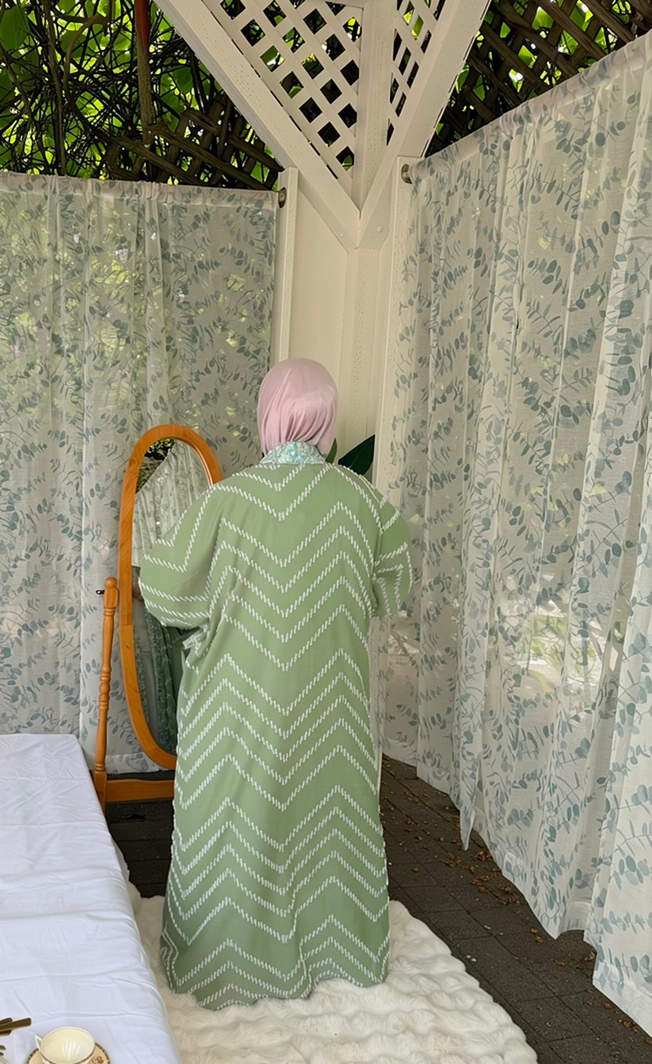 Pocket Anorak Abaya — Meadow Edge