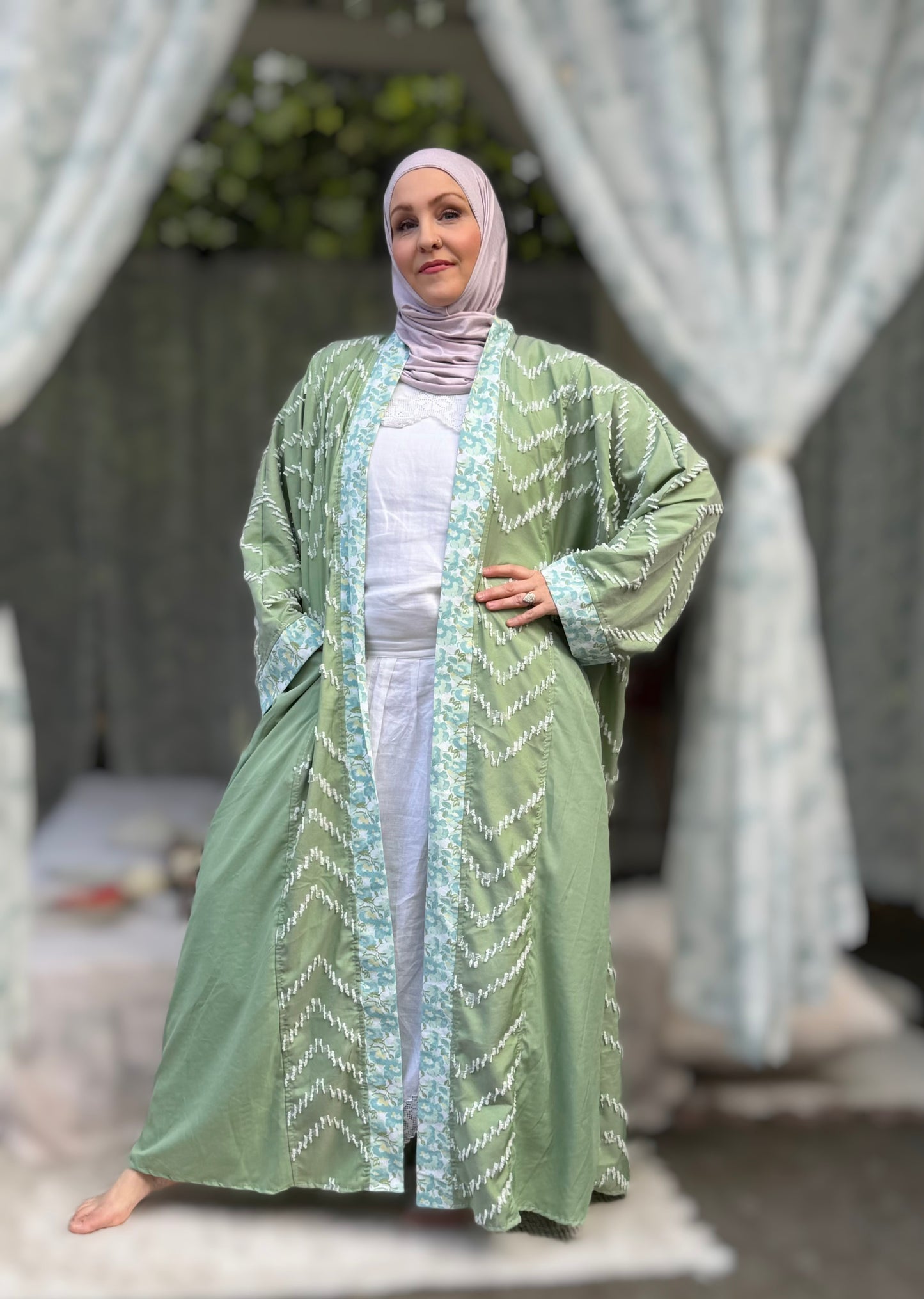 Pocket Anorak Abaya — Meadow Edge