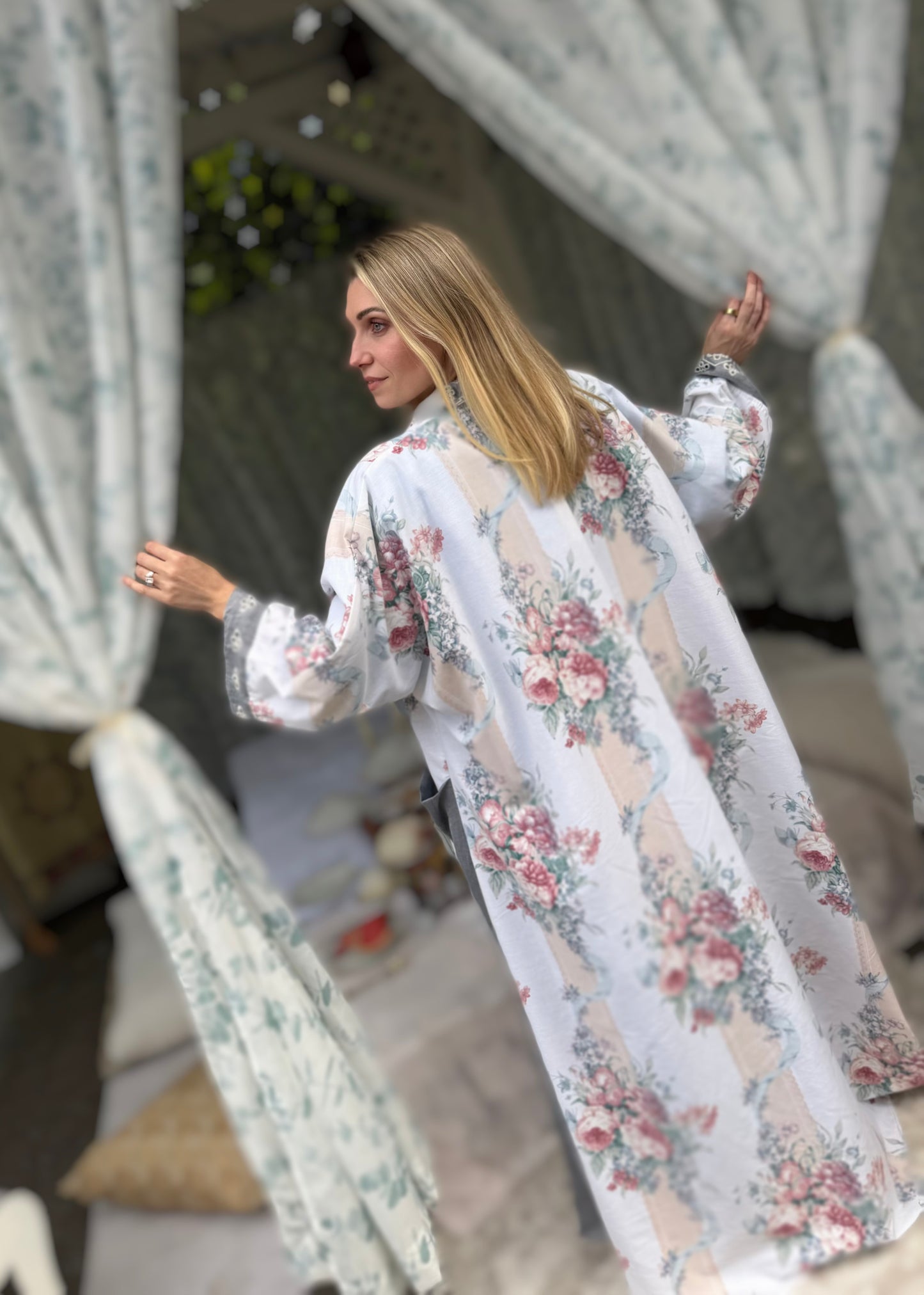 Pocket Anorak Abaya — Ribbon & Rose