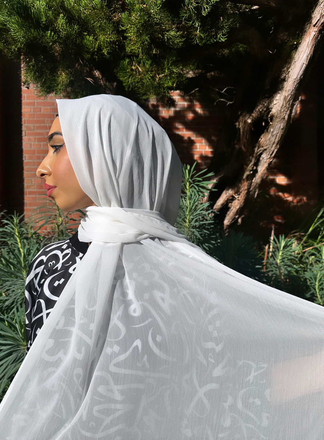 Crinkle Chiffon Hijab: Alabaster