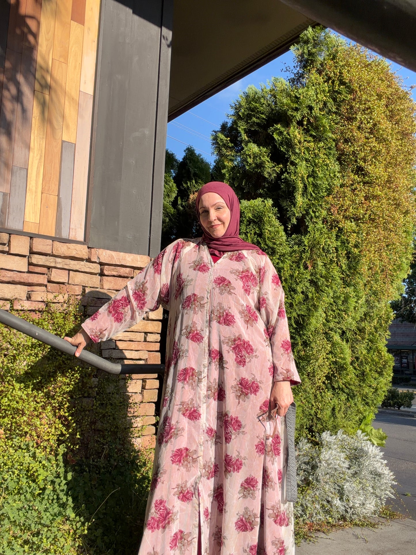 Reina Abaya - Rose Water