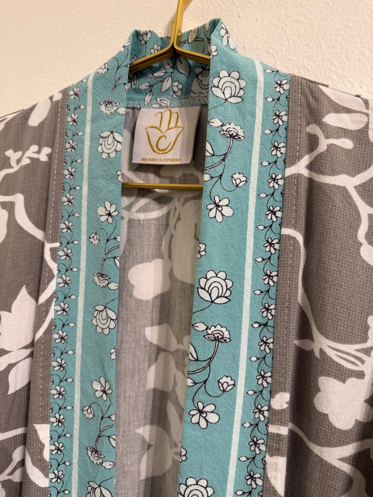 Upcycled Pocket Anorak Abaya — Iznik Garden