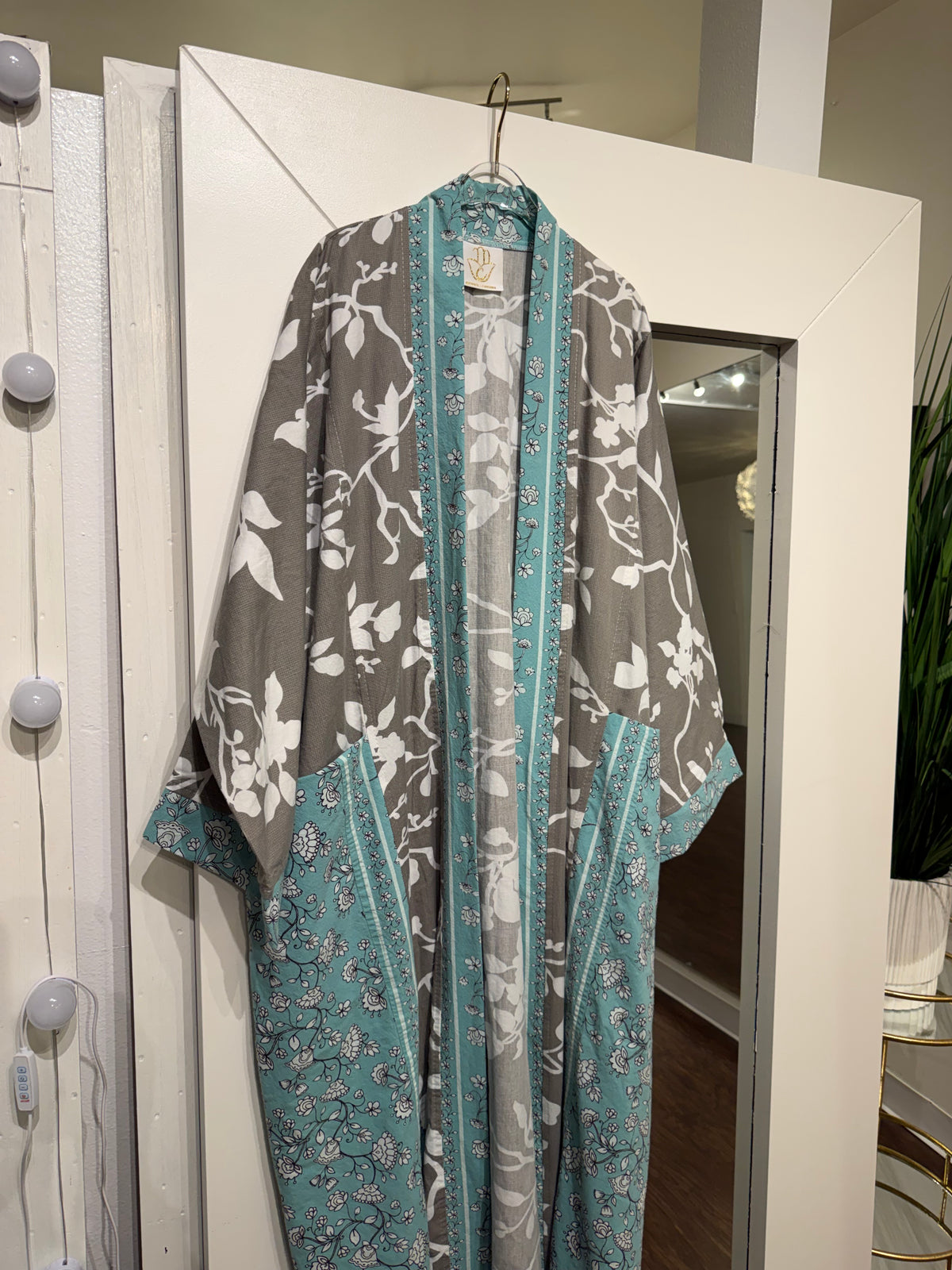 Upcycled Pocket Anorak Abaya — Iznik Garden
