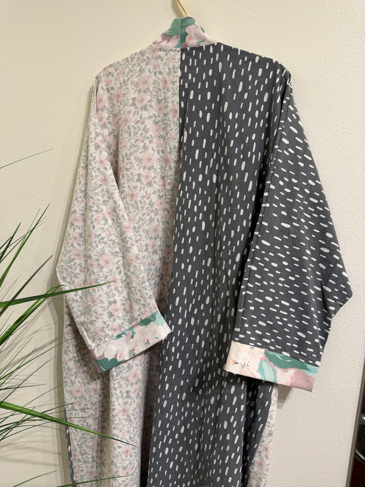 Upcycled Pocket Anorak Abaya — Blush & Ash