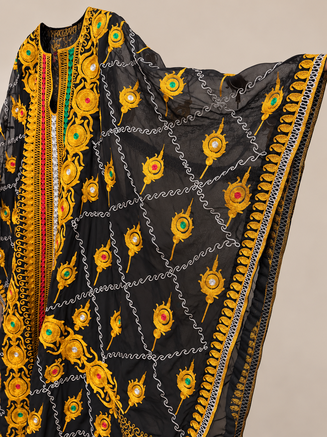 Traditional Kuwaiti Thobe — Gold & Black Brocade Lace