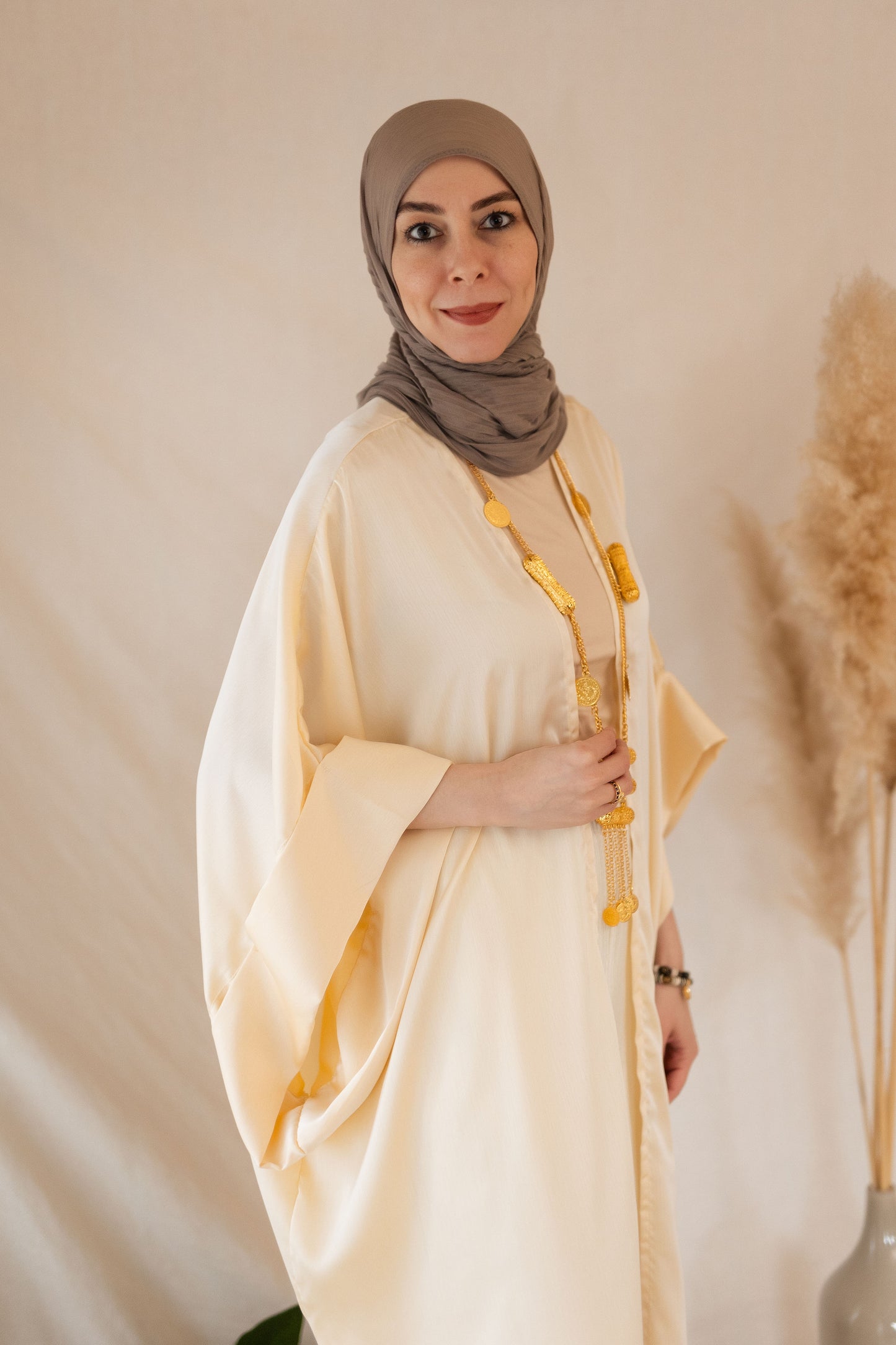 MC Satin Crinkle Bisht: Cream