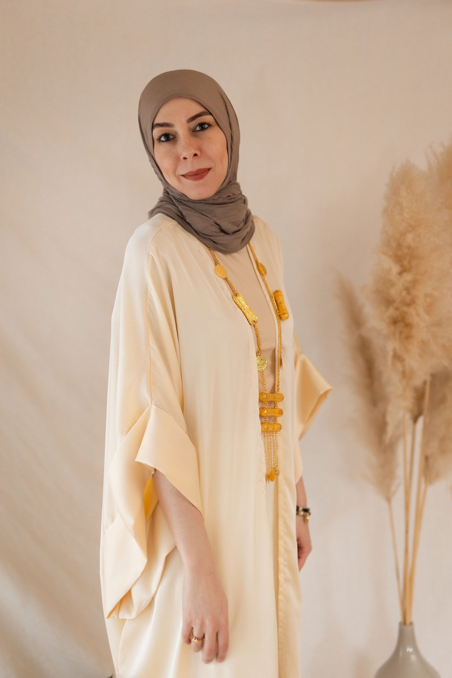 MC Satin Crinkle Bisht: Cream