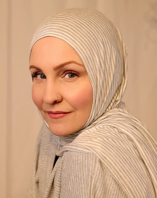 Woven Jersey Hijab: Riveting Riveter