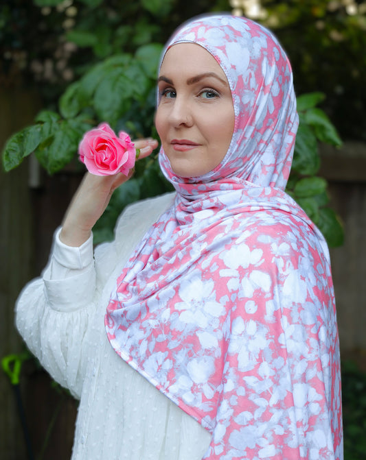 Printed Jersey Hijab: Summer Roses