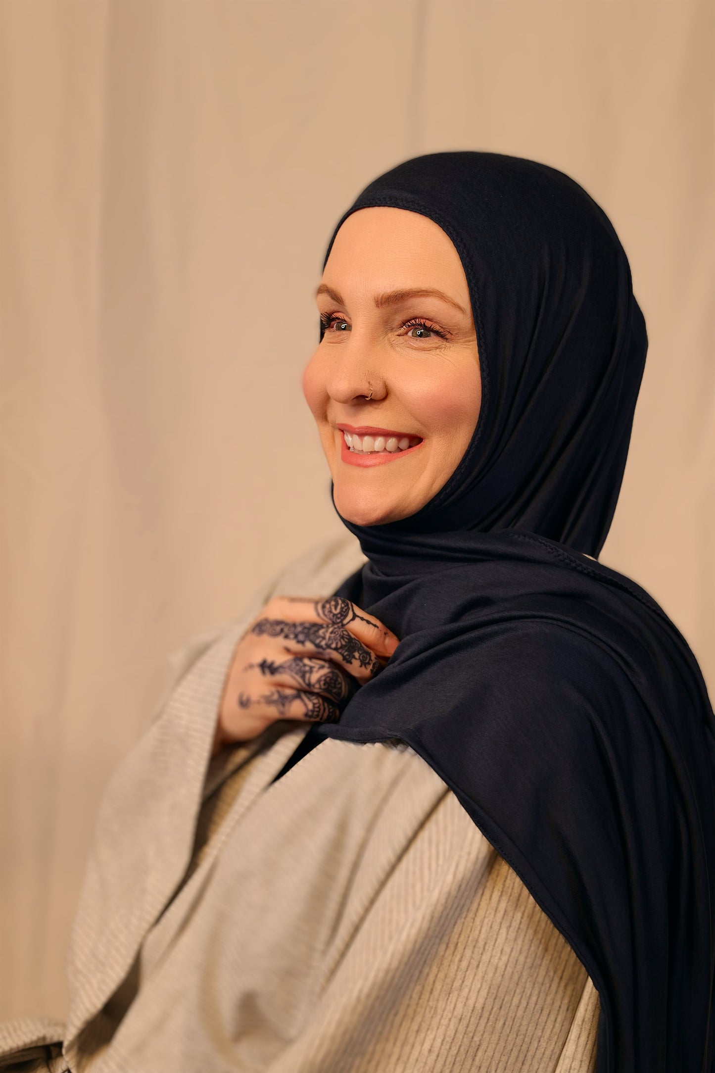 Performance Jersey Hijab: Navy Jagua
