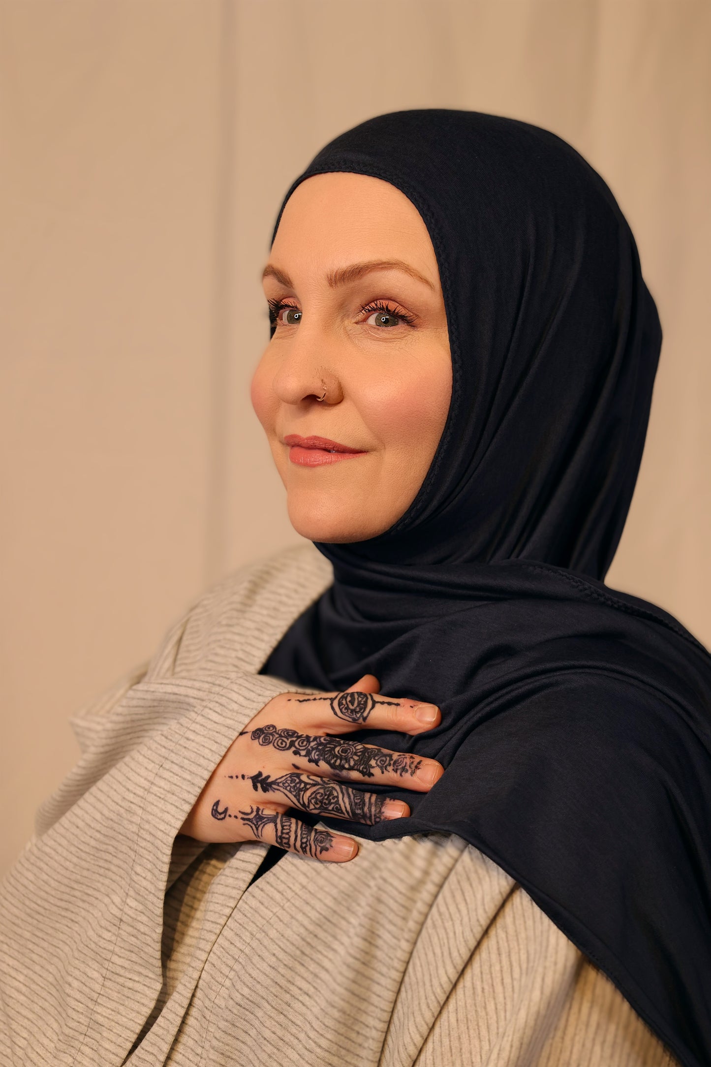 Performance Jersey Hijab: Navy Jagua