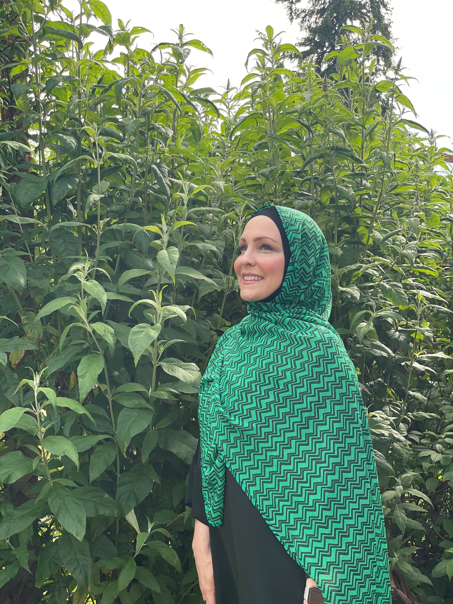 Limited Edition Chiffon Hijab: Green Goddess Zigzag