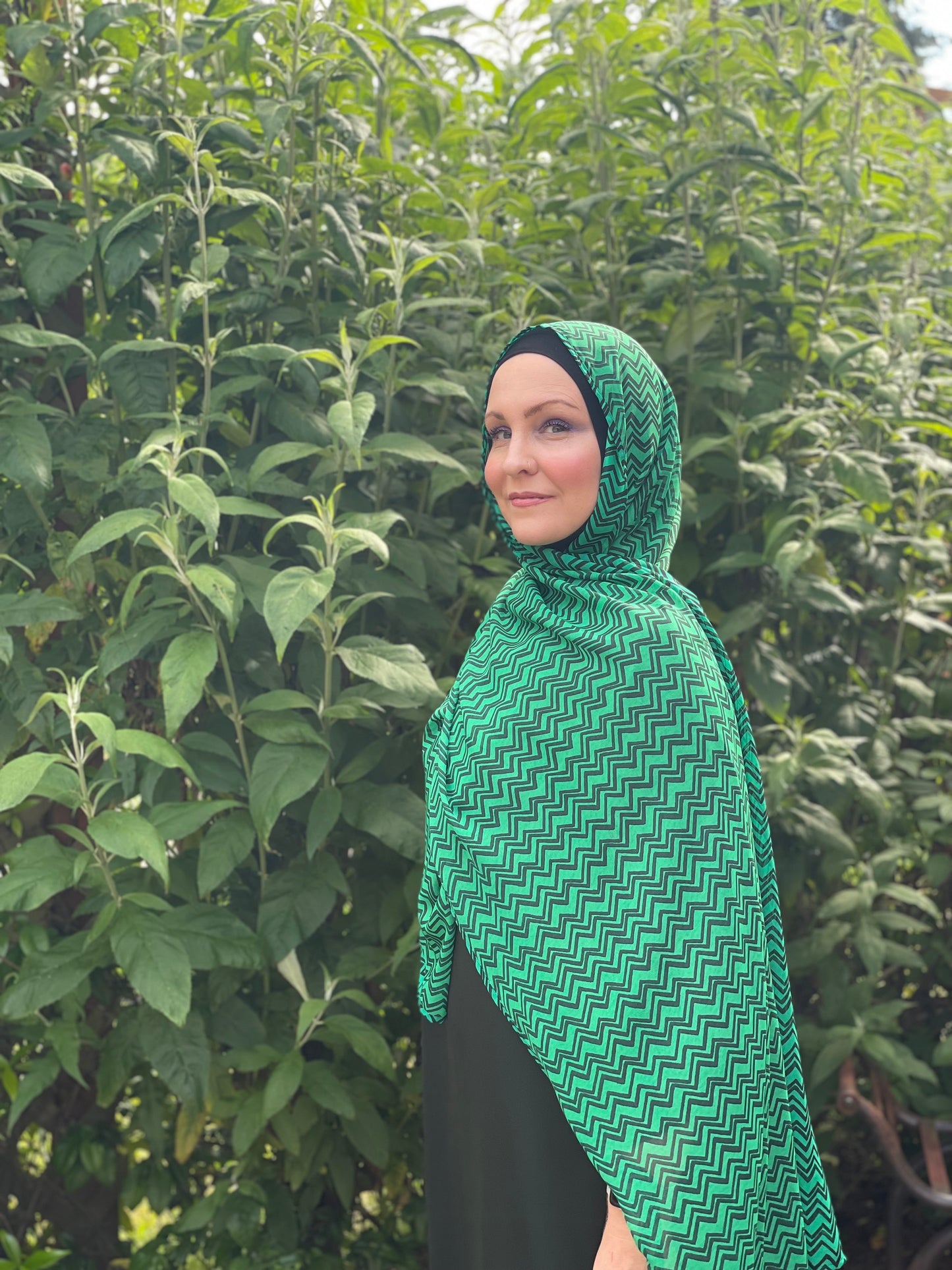 Limited Edition Chiffon Hijab: Green Goddess Zigzag