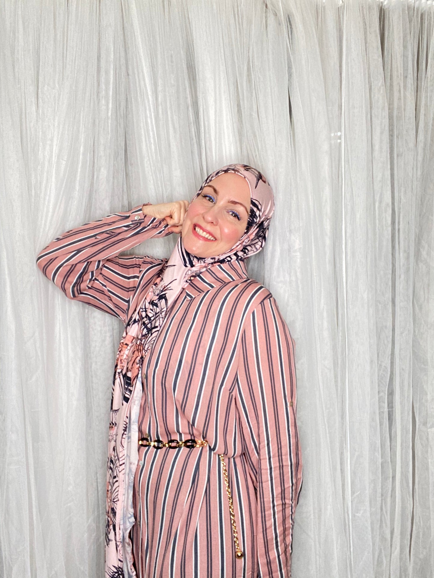Printed Jersey Hijab: Wispy Dusty Rose Palms
