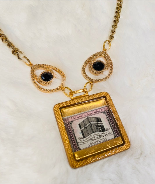 Vintage Necklace - The Kaaba in Pink