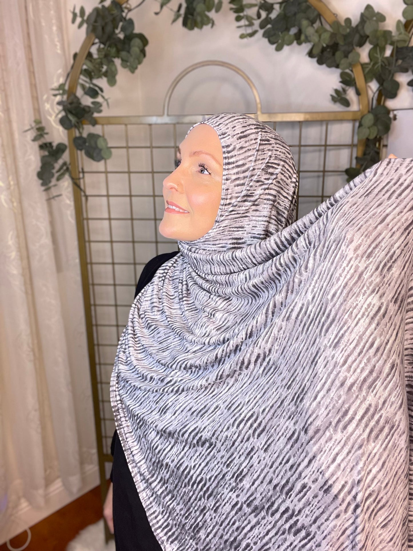 Printed Jersey Hijab: Icicles