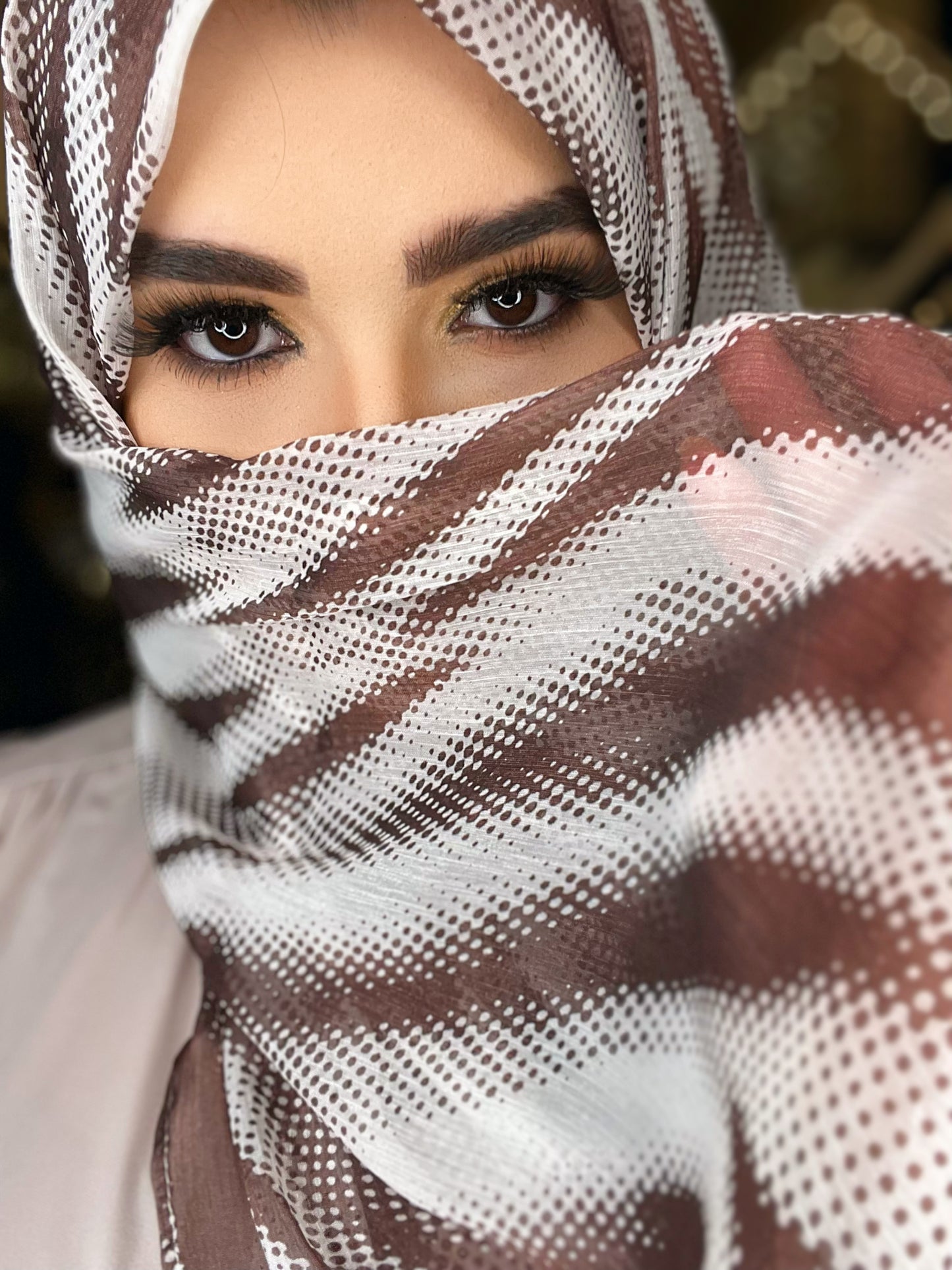 Crinkle Chiffon Hijab: Shimmer Cocoa