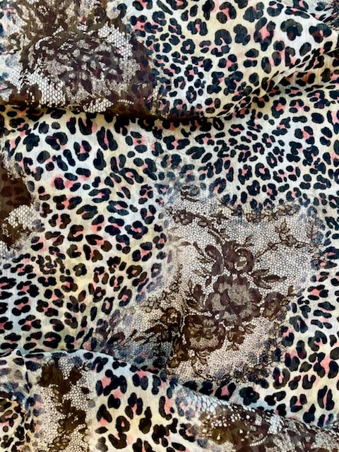 Crinkle Chiffon Hijab: Leopard & Lace