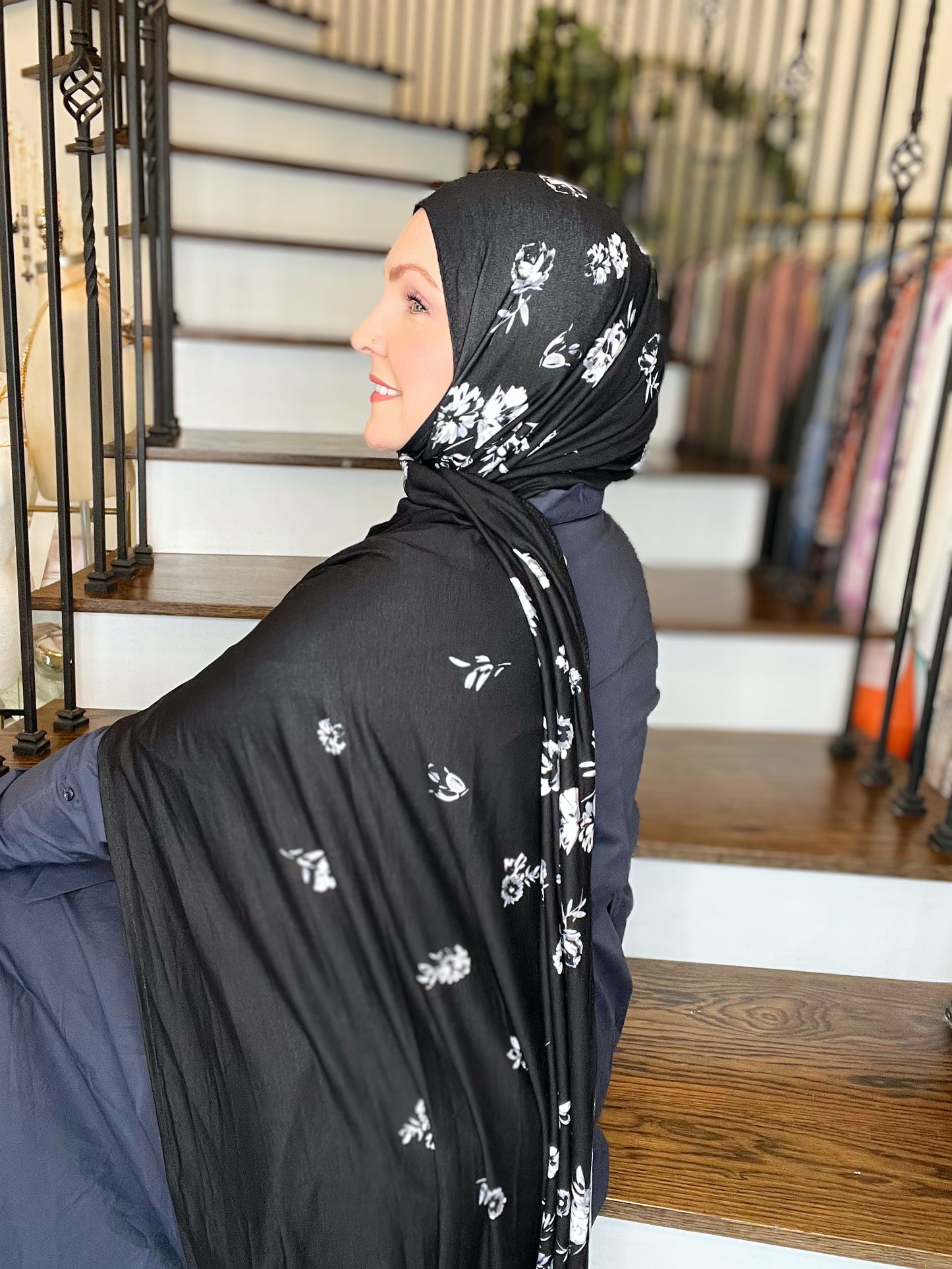 Printed Jersey Hijab: Faded Roses