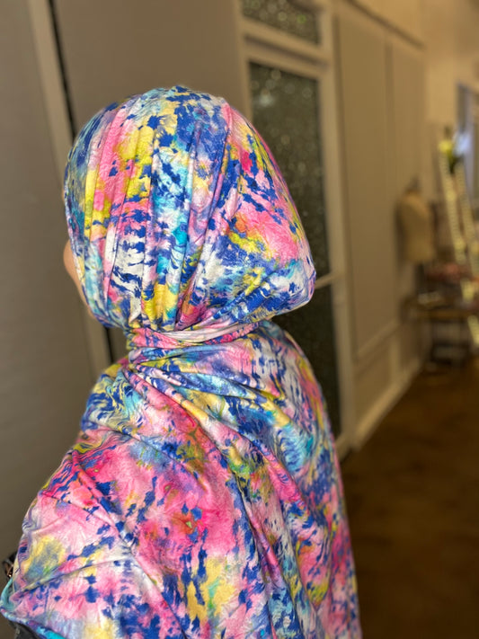 Printed Jersey Hijab: Psychedelic Spray Paint