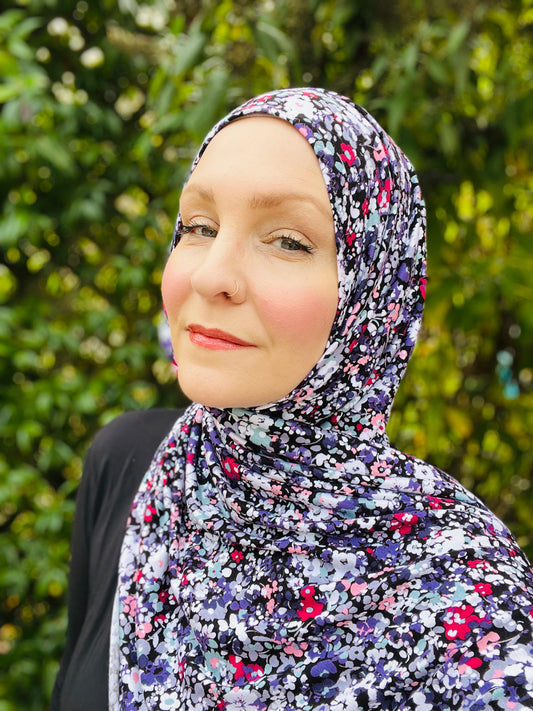 Printed Jersey Hijab: Cool Winter Bouquet