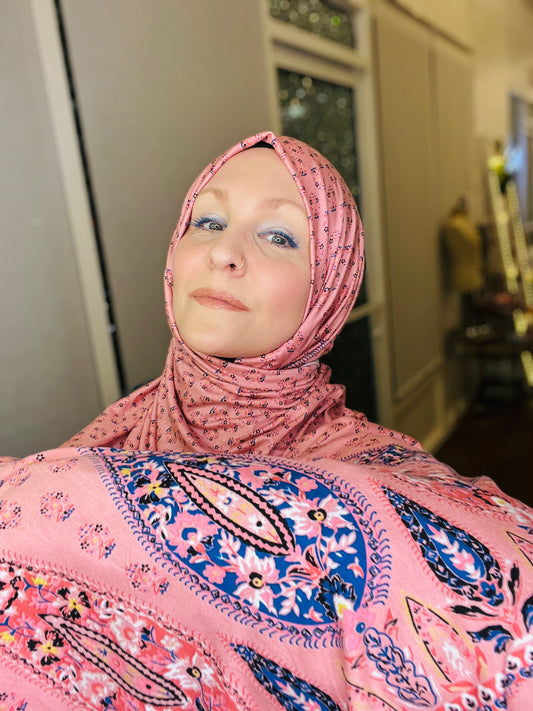 Printed Jersey Hijab: Pink Paisley Princesa