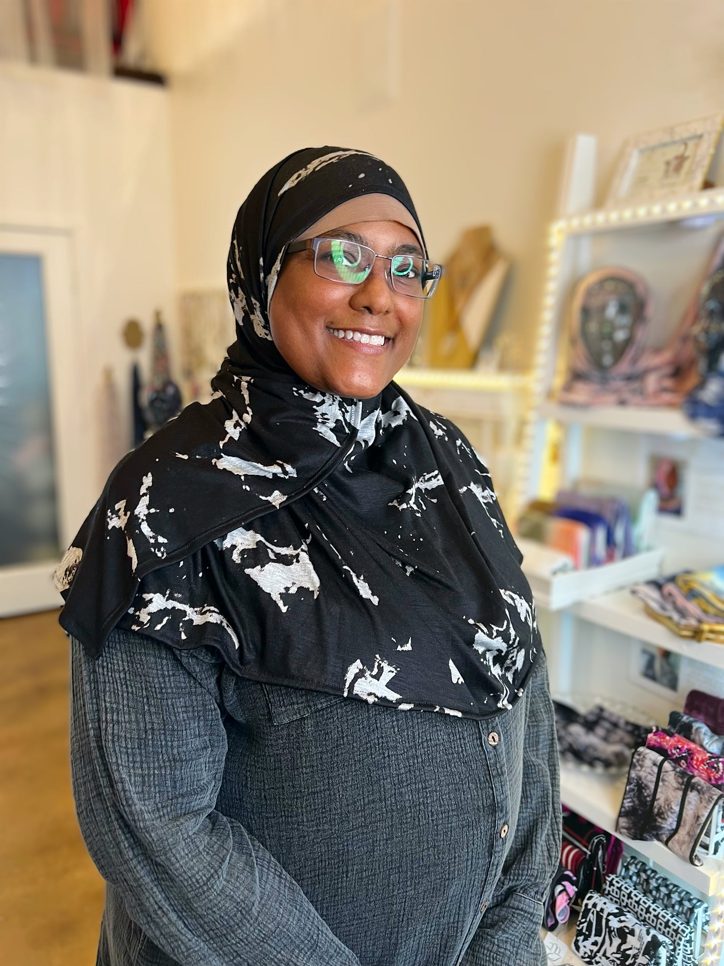 Woven Jersey Hijab: 90's Vibe